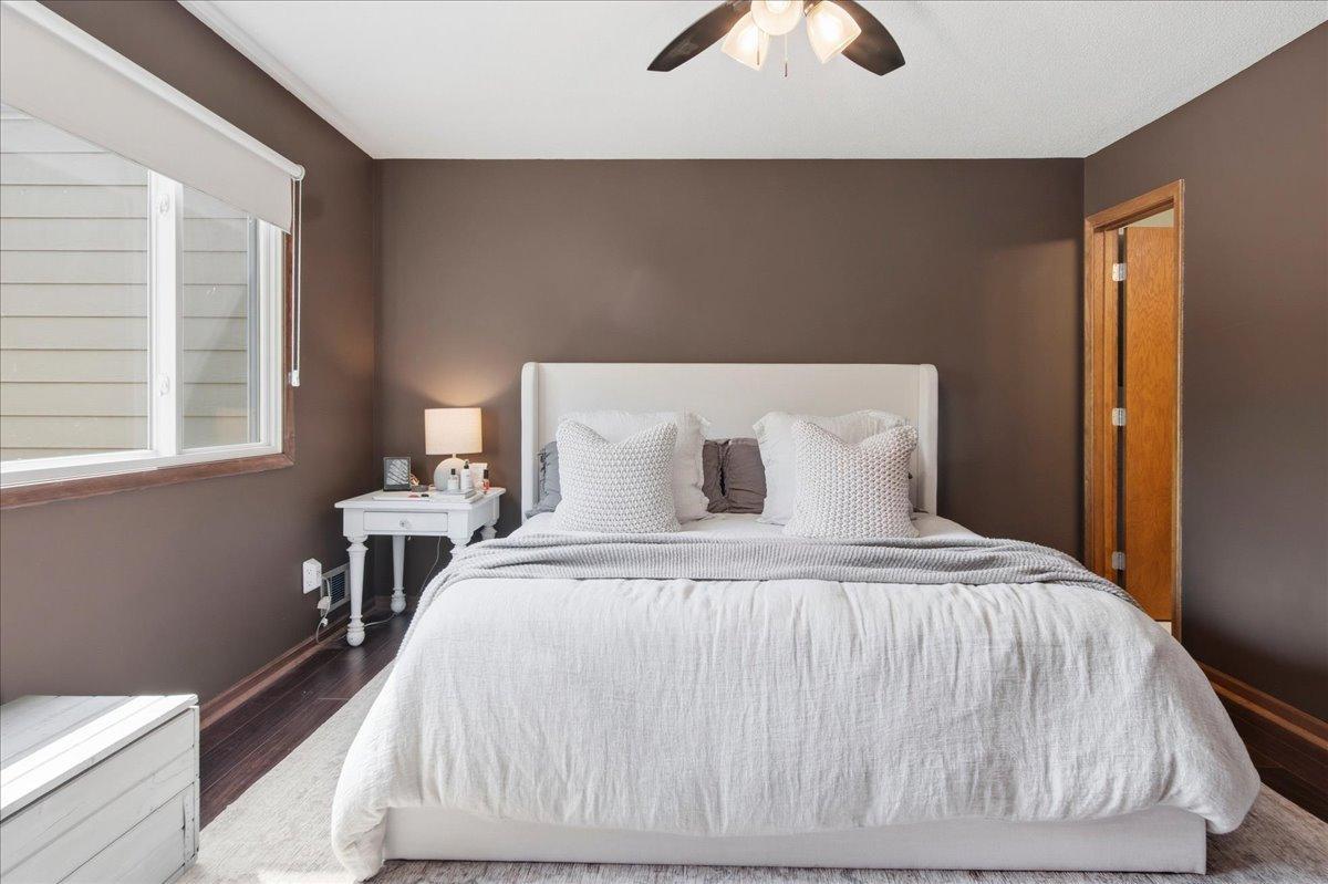 View of Residential at 2026 Louisiana Avenue, Saint Louis Park MN 55426, Saint Louis Park (18 of 41) - Mike Wilen | Minnesota Team Real Estate