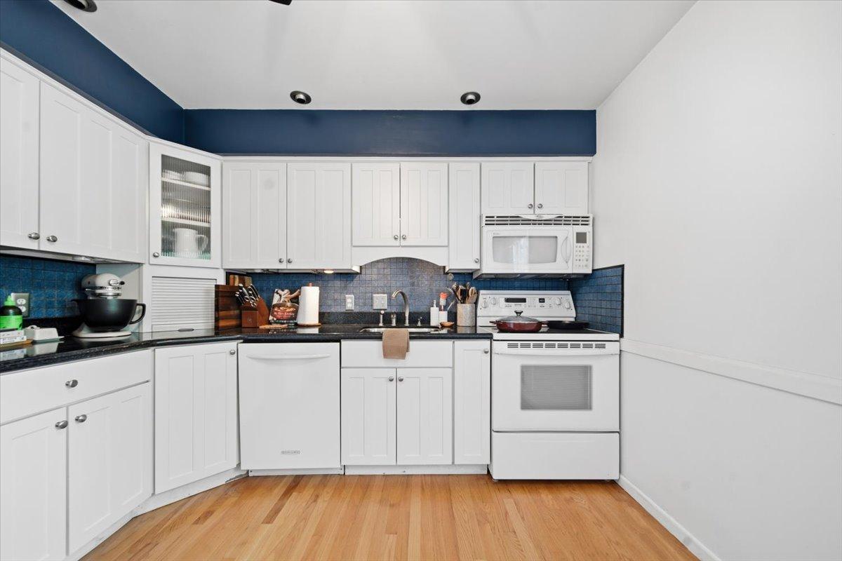 View of Residential at 2026 Louisiana Avenue, Saint Louis Park MN 55426, Saint Louis Park (13 of 41) - Mike Wilen | Minnesota Team Real Estate