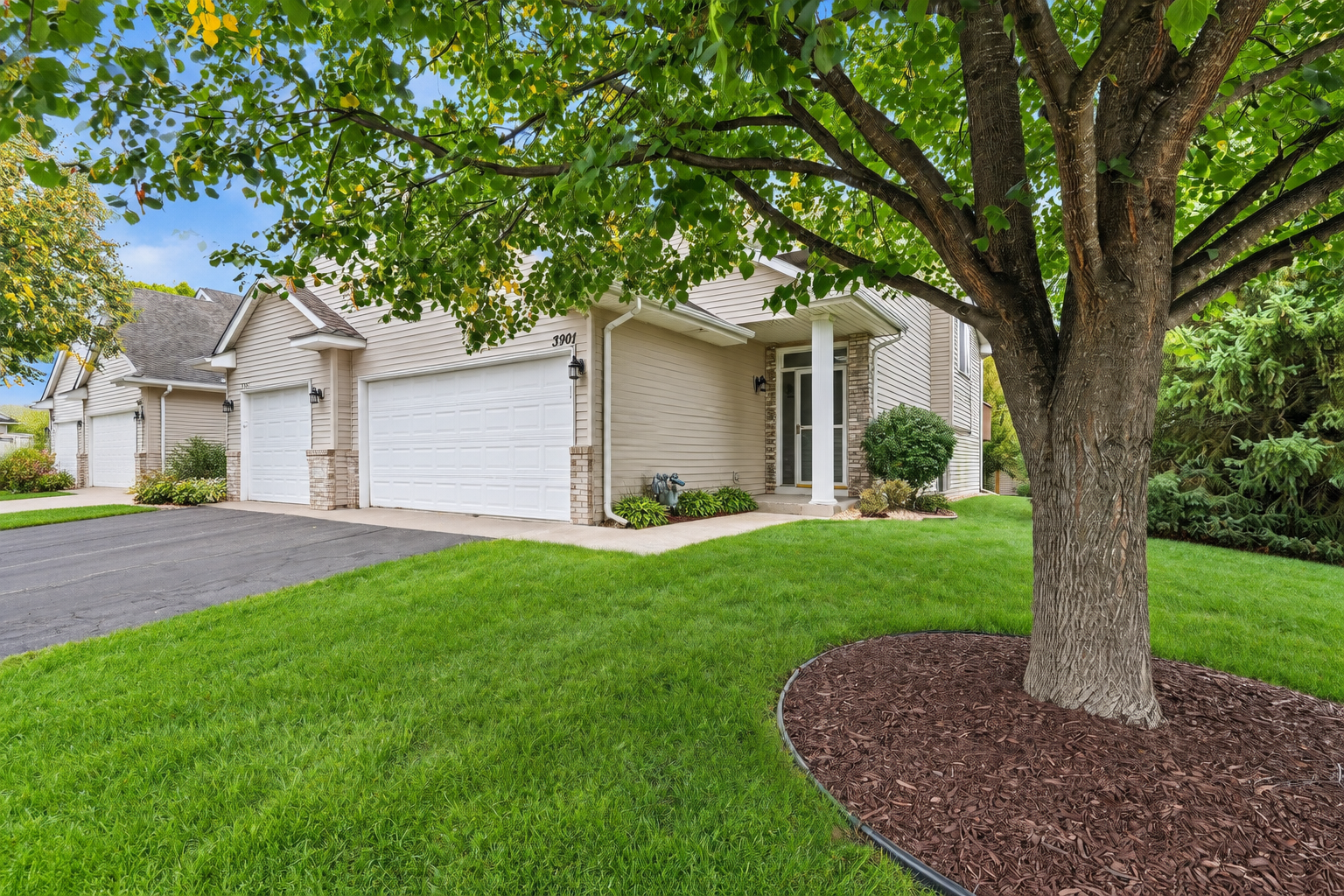 View of (TH) Side x Side at 3901 124th Circle, Coon Rapids - Mike Wilen | Minnesota Team Real Estate