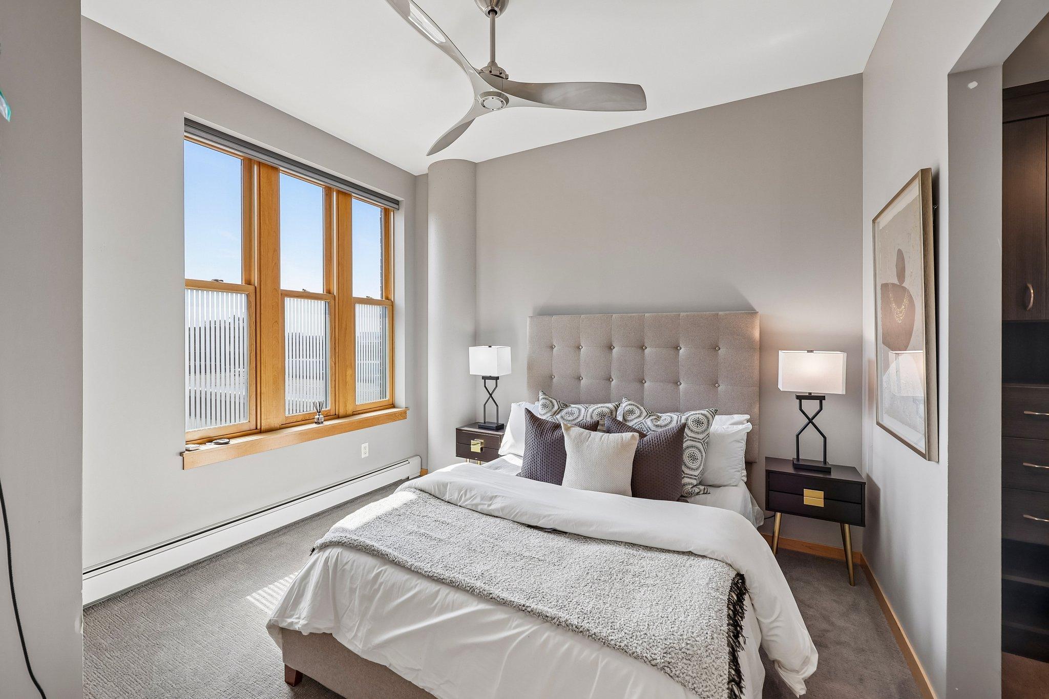 View of Residential at 401 2nd Street #511, Minneapolis MN 55401, Minneapolis (23 of 53) - Mike Wilen | Minnesota Team Real Estate