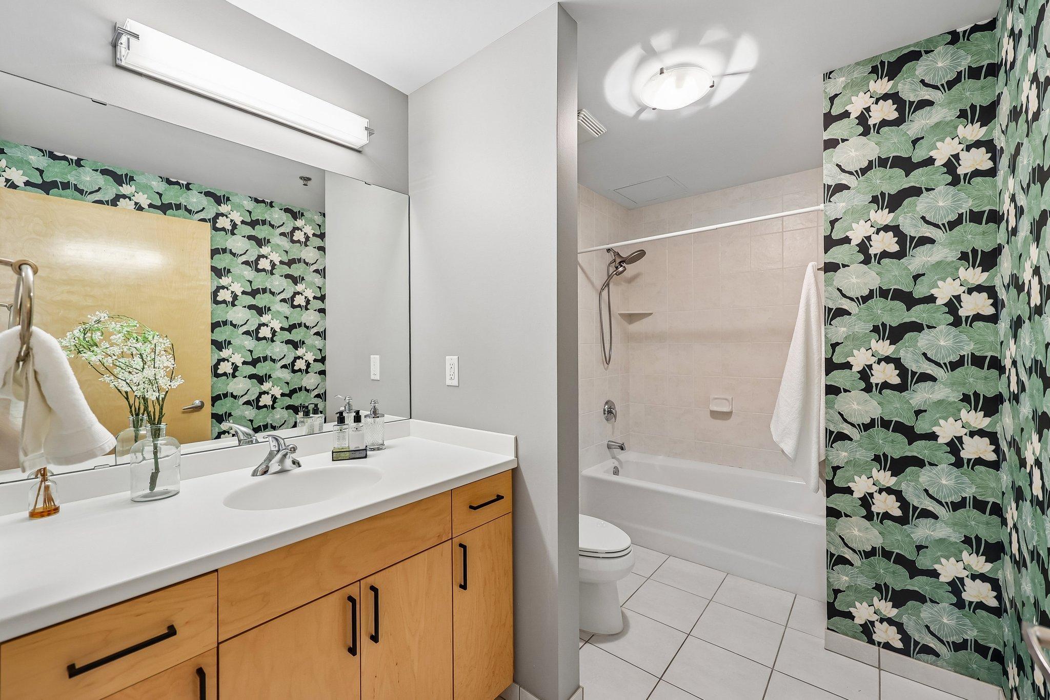 View of Residential at 401 2nd Street #511, Minneapolis MN 55401, Minneapolis (20 of 53) - Mike Wilen | Minnesota Team Real Estate