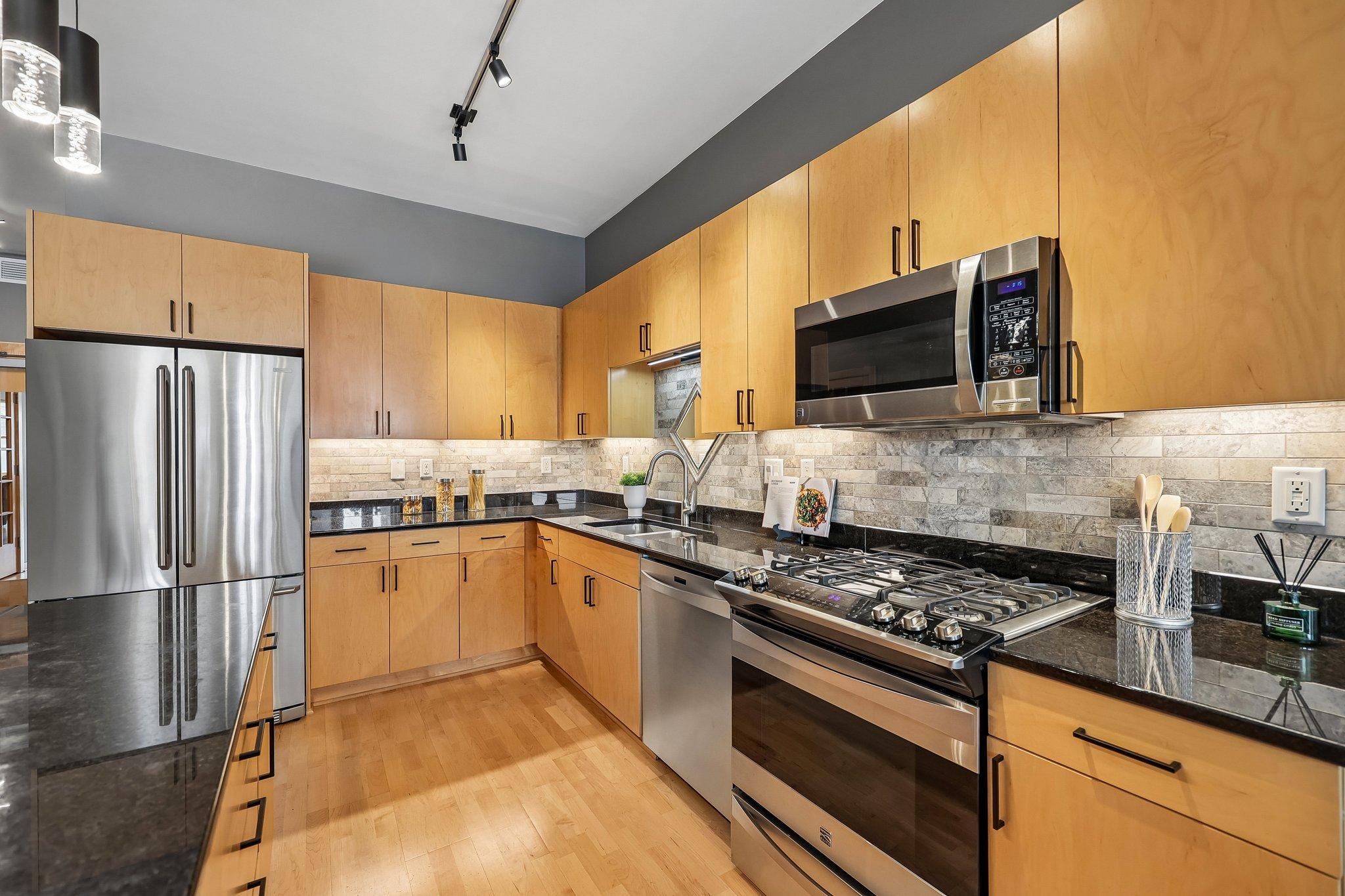 View of Residential at 401 2nd Street #511, Minneapolis MN 55401, Minneapolis (9 of 53) - Mike Wilen | Minnesota Team Real Estate