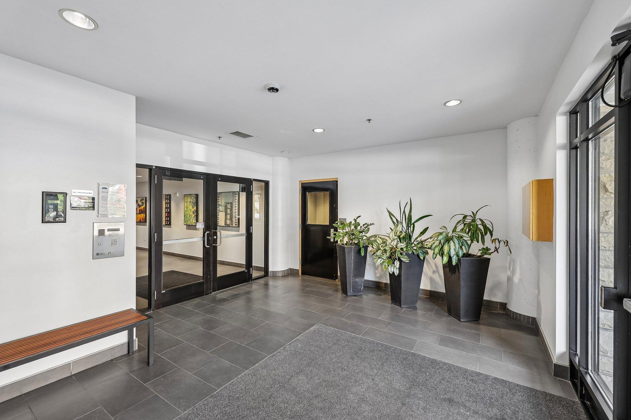 View of Residential at 401 2nd Street #511, Minneapolis MN 55401, Minneapolis (37 of 53) - Mike Wilen | Minnesota Team Real Estate