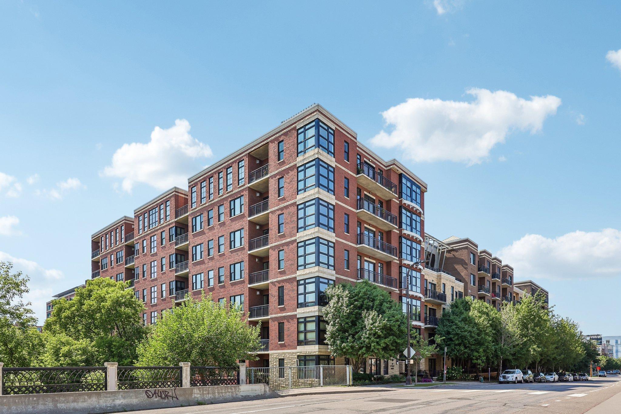 View of Residential at 401 2nd Street #511, Minneapolis MN 55401, Minneapolis (32 of 53) - Mike Wilen | Minnesota Team Real Estate