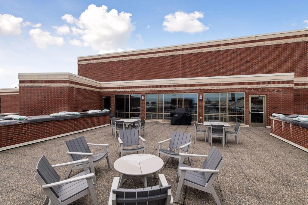View of Residential at 401 2nd Street #511, Minneapolis MN 55401, Minneapolis (51 of 53) - Mike Wilen | Minnesota Team Real Estate