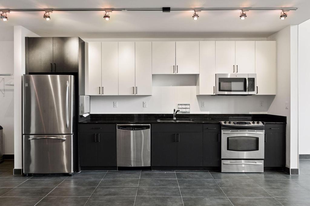 View of Residential at 401 2nd Street #511, Minneapolis MN 55401, Minneapolis (43 of 53) - Mike Wilen | Minnesota Team Real Estate