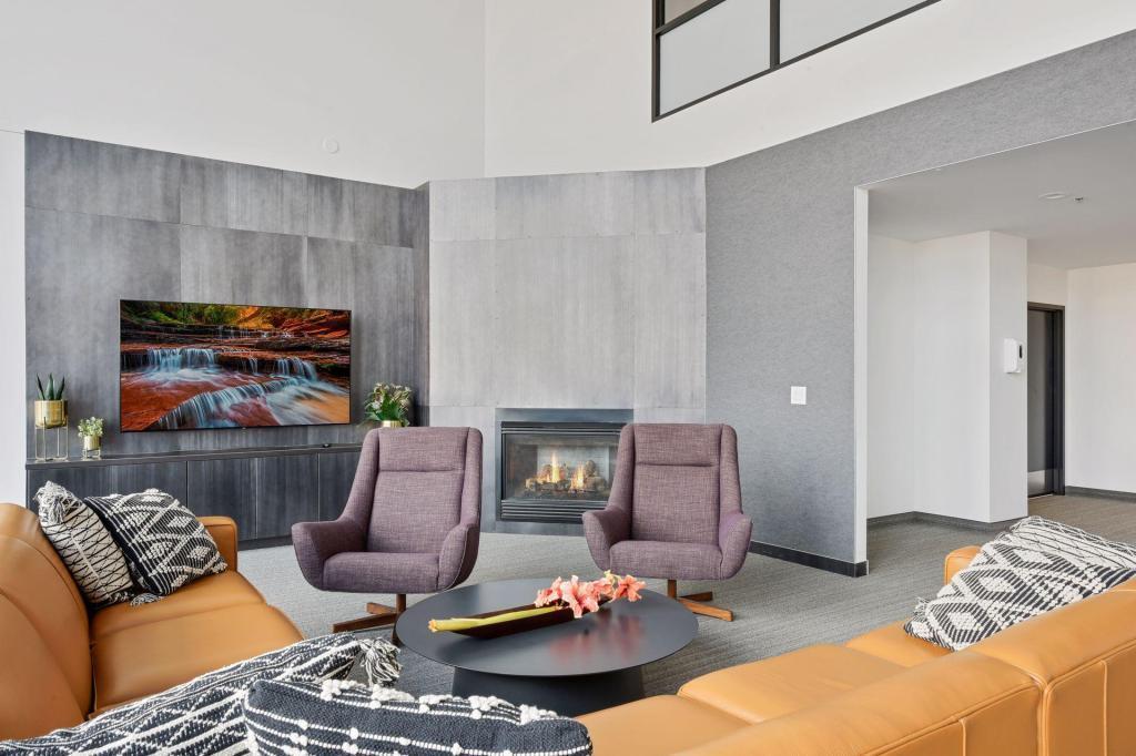 View of Residential at 401 2nd Street #511, Minneapolis MN 55401, Minneapolis (39 of 53) - Mike Wilen | Minnesota Team Real Estate