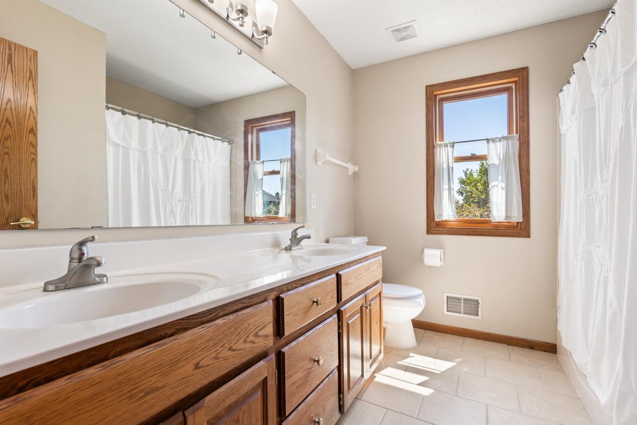 View of Residential at 8079 Spruce Trail, Eden Prairie MN 55347, Eden Prairie (35 of 53) - Mike Wilen | Minnesota Team Real Estate