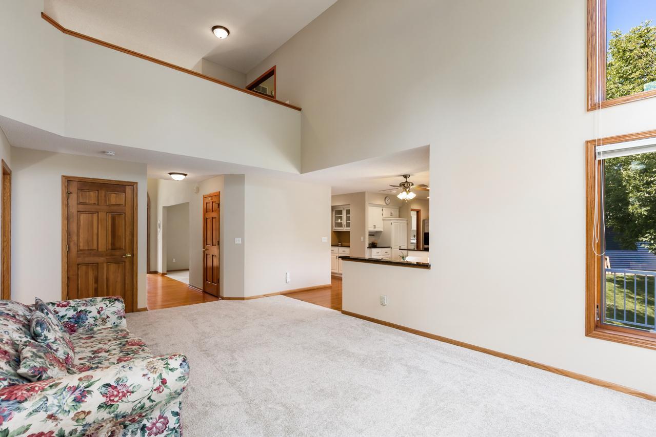 View of Residential at 8079 Spruce Trail, Eden Prairie MN 55347, Eden Prairie (13 of 53) - Mike Wilen | Minnesota Team Real Estate