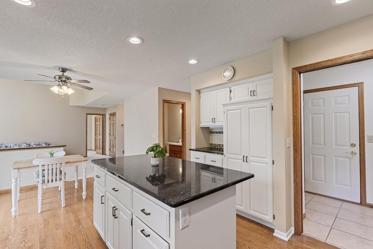 View of Residential at 8079 Spruce Trail, Eden Prairie MN 55347, Eden Prairie (7 of 53) - Mike Wilen | Minnesota Team Real Estate