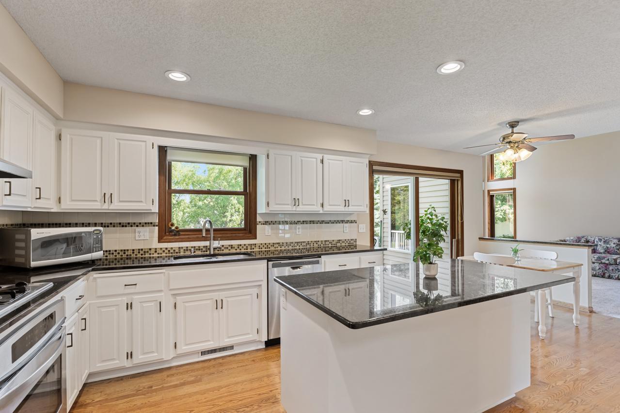 View of Residential at 8079 Spruce Trail, Eden Prairie MN 55347, Eden Prairie (6 of 53) - Mike Wilen | Minnesota Team Real Estate