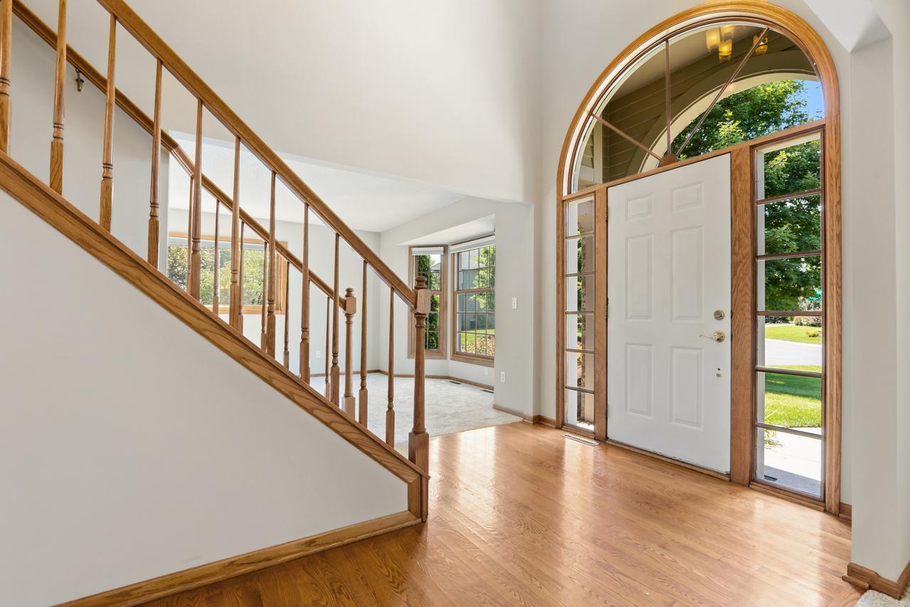 View of Residential at 8079 Spruce Trail, Eden Prairie MN 55347, Eden Prairie (18 of 53) - Mike Wilen | Minnesota Team Real Estate