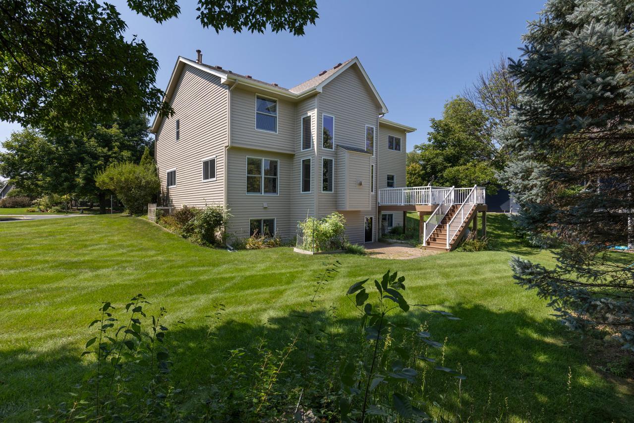View of Residential at 8079 Spruce Trail, Eden Prairie MN 55347, Eden Prairie (51 of 53) - Mike Wilen | Minnesota Team Real Estate