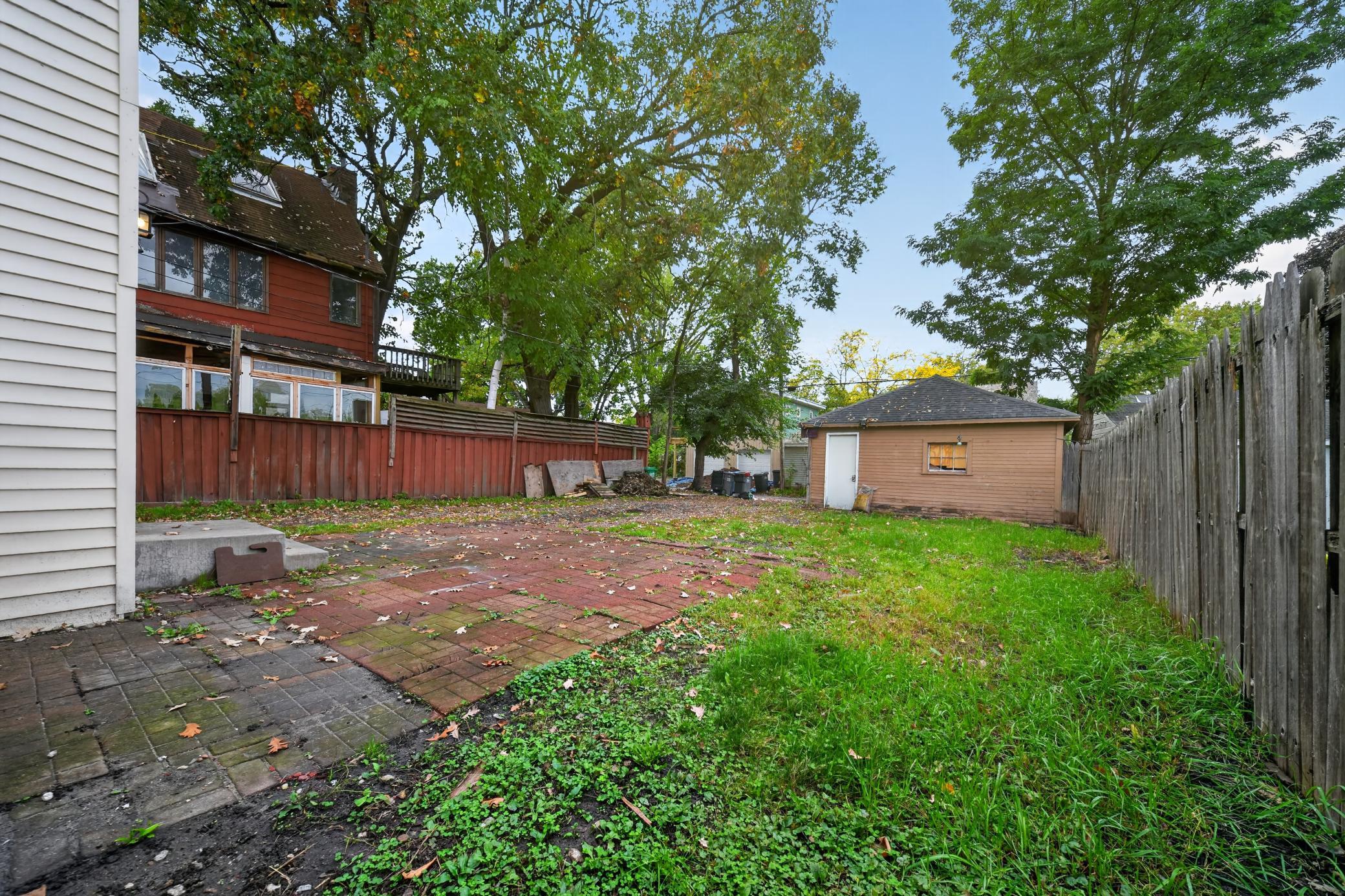 View of Residential at 3947 Dupont Avenue, Minneapolis MN 55412, Minneapolis (34 of 39) - Mike Wilen | Minnesota Team Real Estate