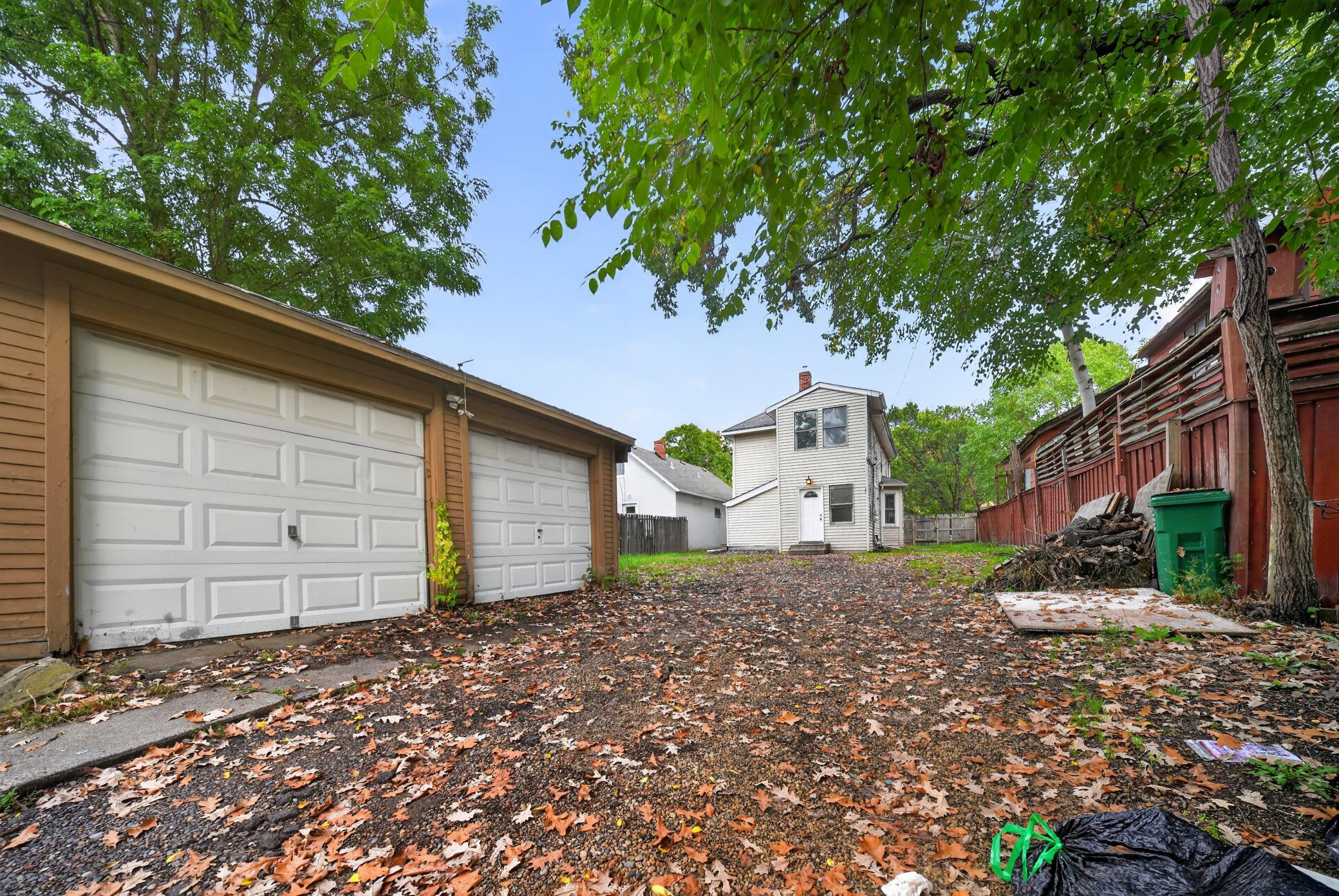 View of Residential at 3947 Dupont Avenue, Minneapolis MN 55412, Minneapolis (33 of 39) - Mike Wilen | Minnesota Team Real Estate