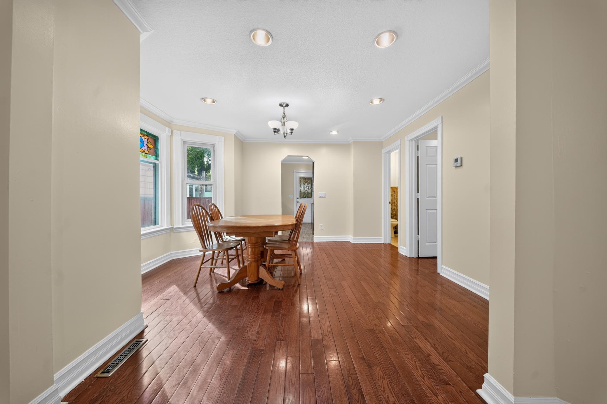 View of Residential at 3947 Dupont Avenue, Minneapolis MN 55412, Minneapolis (8 of 39) - Mike Wilen | Minnesota Team Real Estate