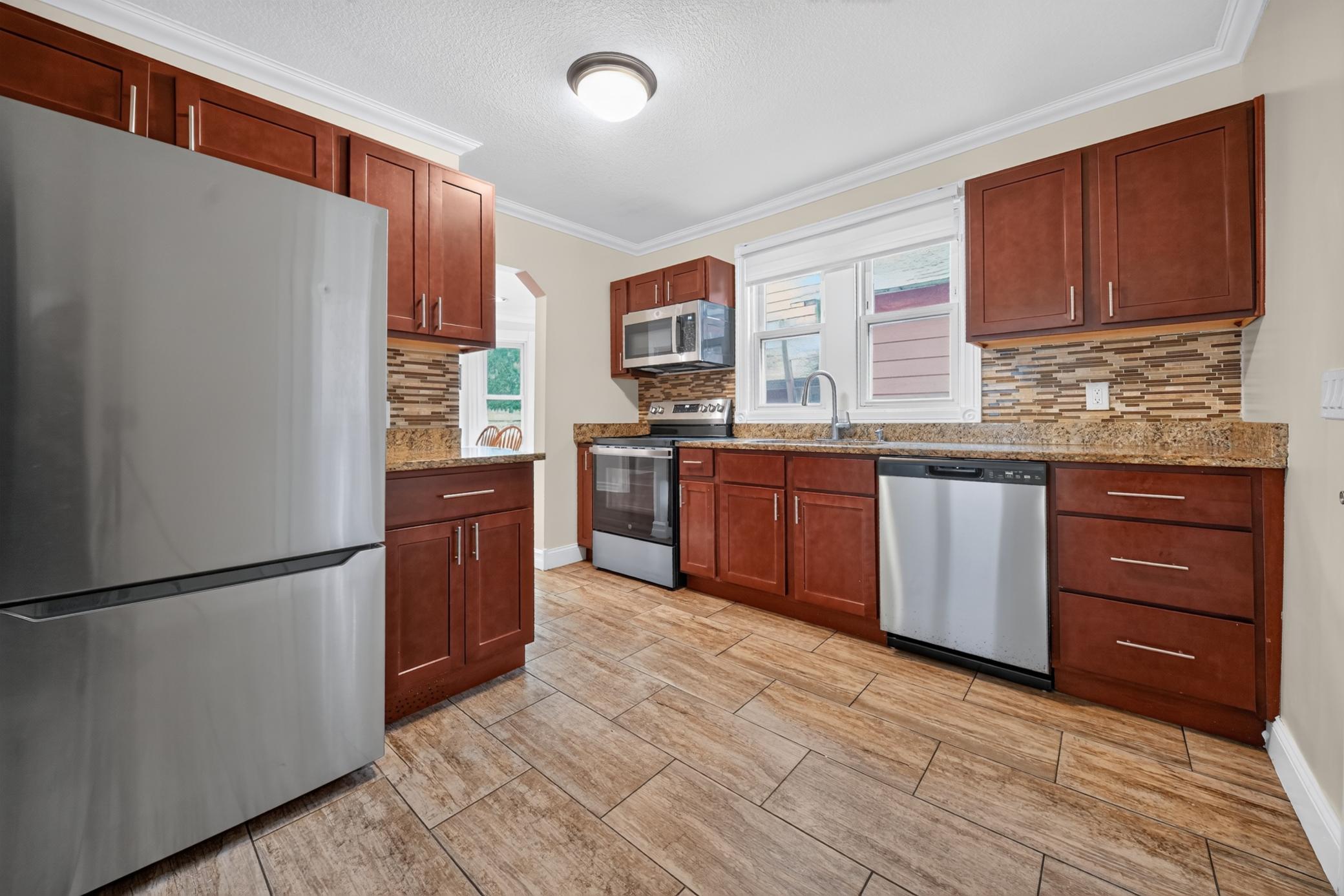 View of Residential at 3947 Dupont Avenue, Minneapolis MN 55412, Minneapolis (2 of 39) - Mike Wilen | Minnesota Team Real Estate