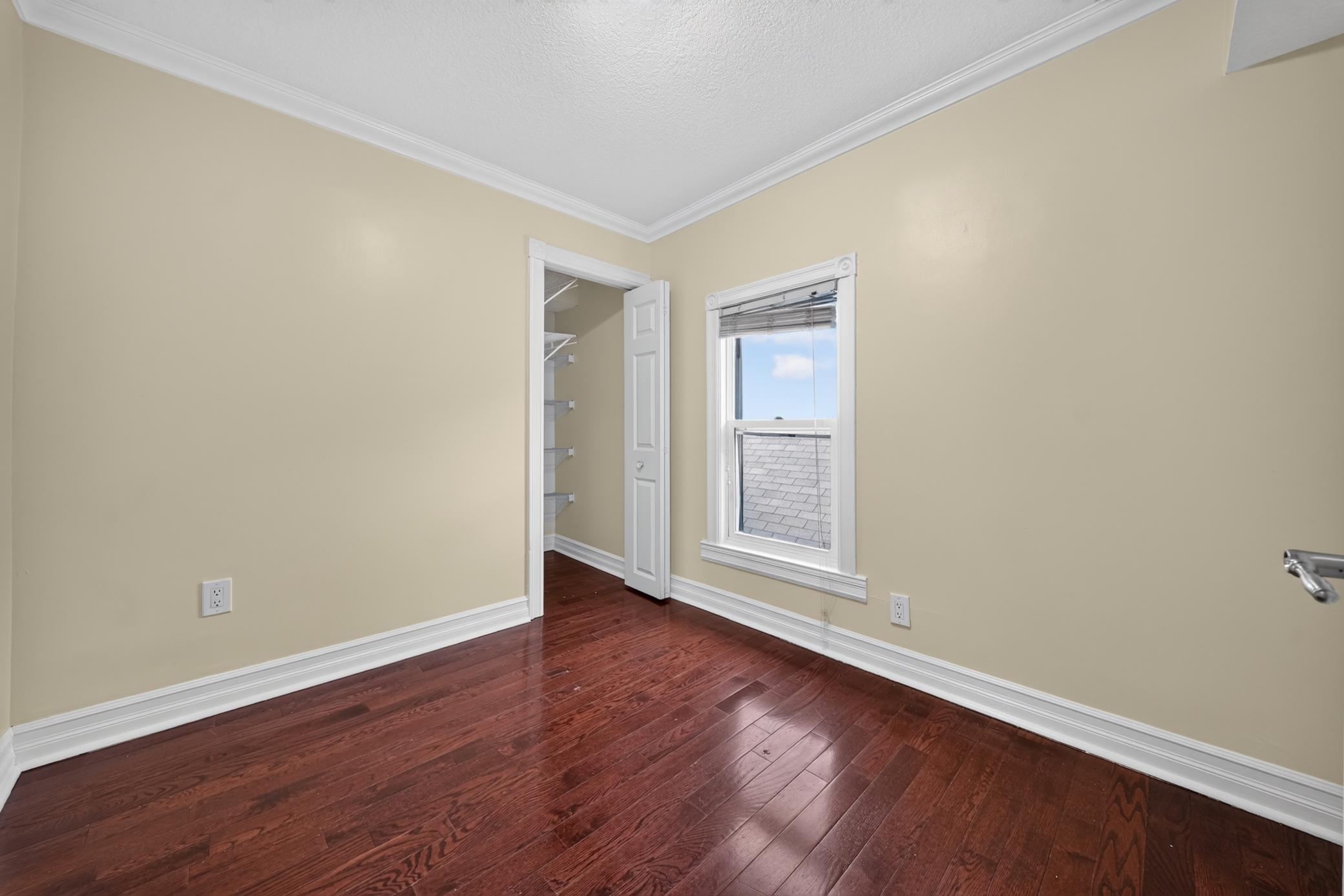 View of Residential at 3947 Dupont Avenue, Minneapolis MN 55412, Minneapolis (25 of 39) - Mike Wilen | Minnesota Team Real Estate