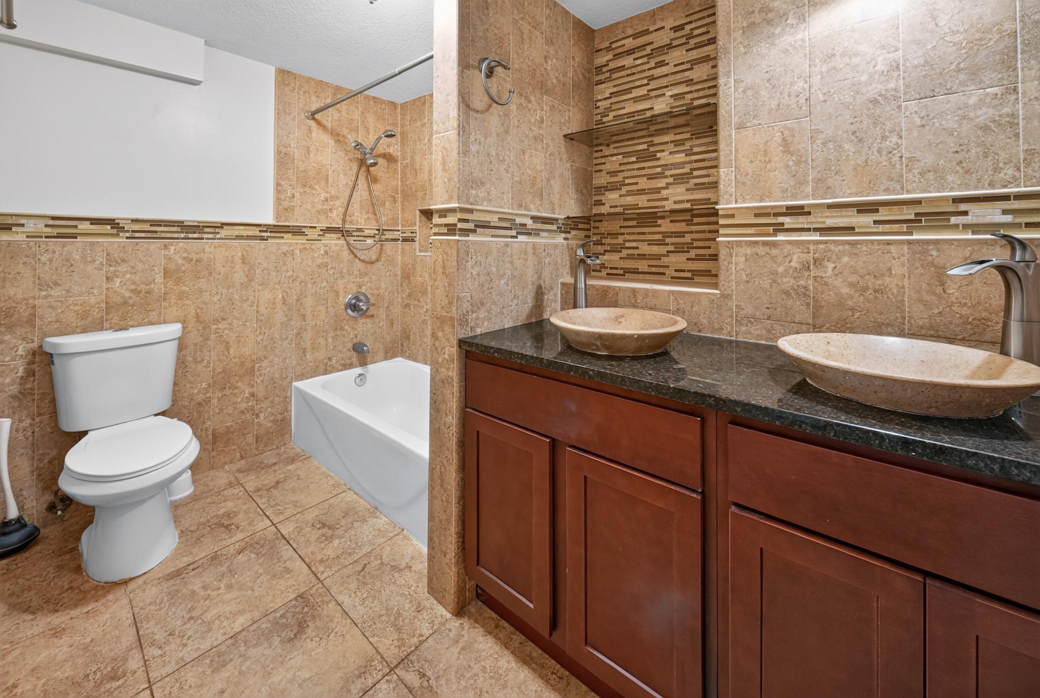 View of Residential at 3947 Dupont Avenue, Minneapolis MN 55412, Minneapolis (14 of 39) - Mike Wilen | Minnesota Team Real Estate