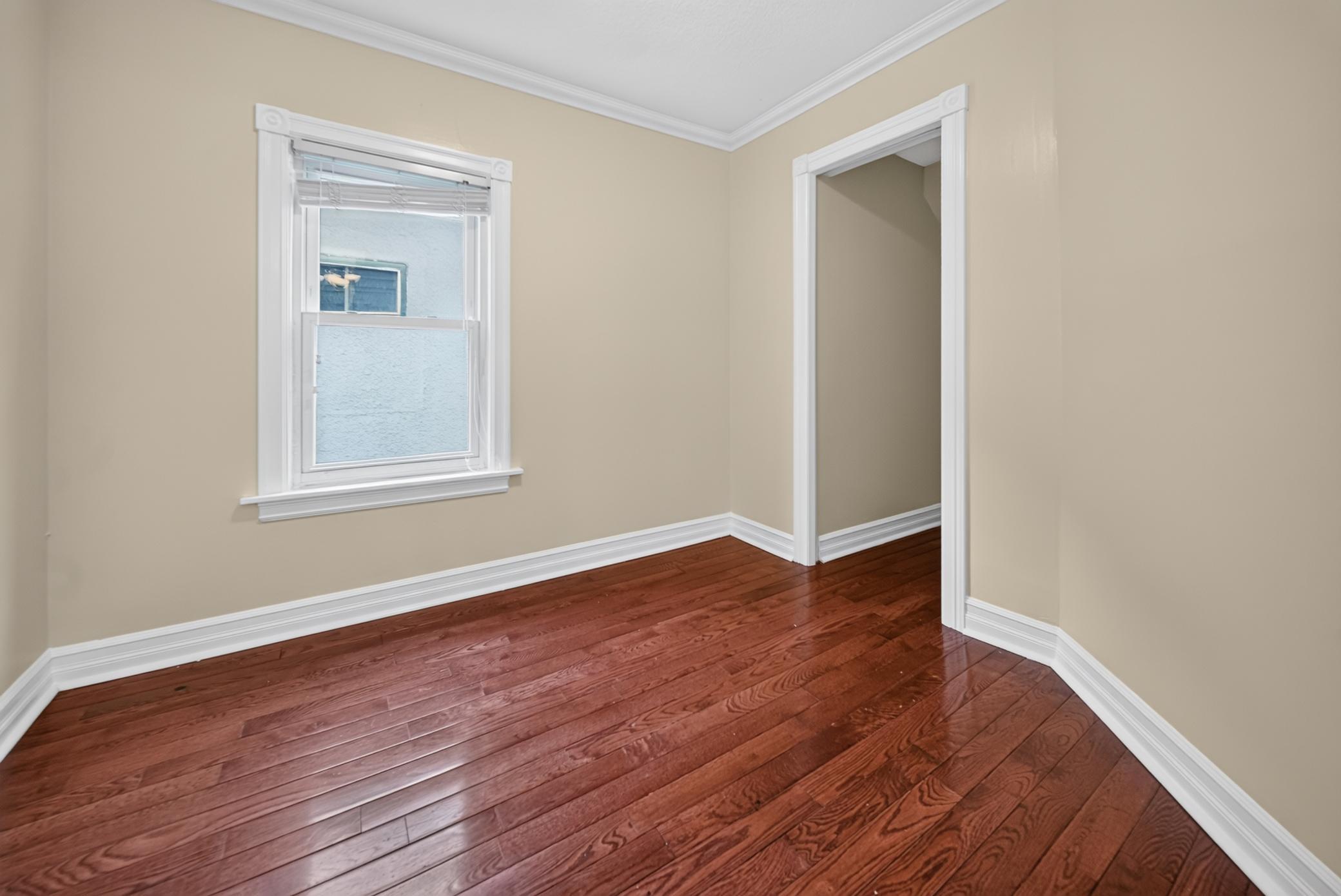 View of Residential at 3947 Dupont Avenue, Minneapolis MN 55412, Minneapolis (12 of 39) - Mike Wilen | Minnesota Team Real Estate