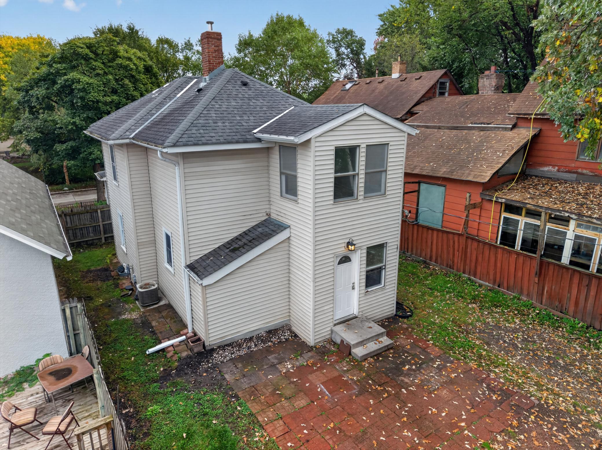 View of Residential at 3947 Dupont Avenue, Minneapolis MN 55412, Minneapolis (35 of 39) - Mike Wilen | Minnesota Team Real Estate