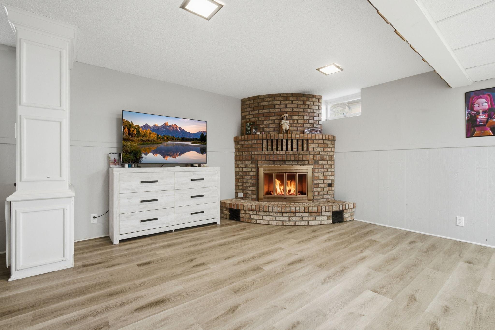 View of Residential at 1600 Amy Lane, Brooklyn Center MN 55430, Brooklyn Center (31 of 43) - Mike Wilen | Minnesota Team Real Estate