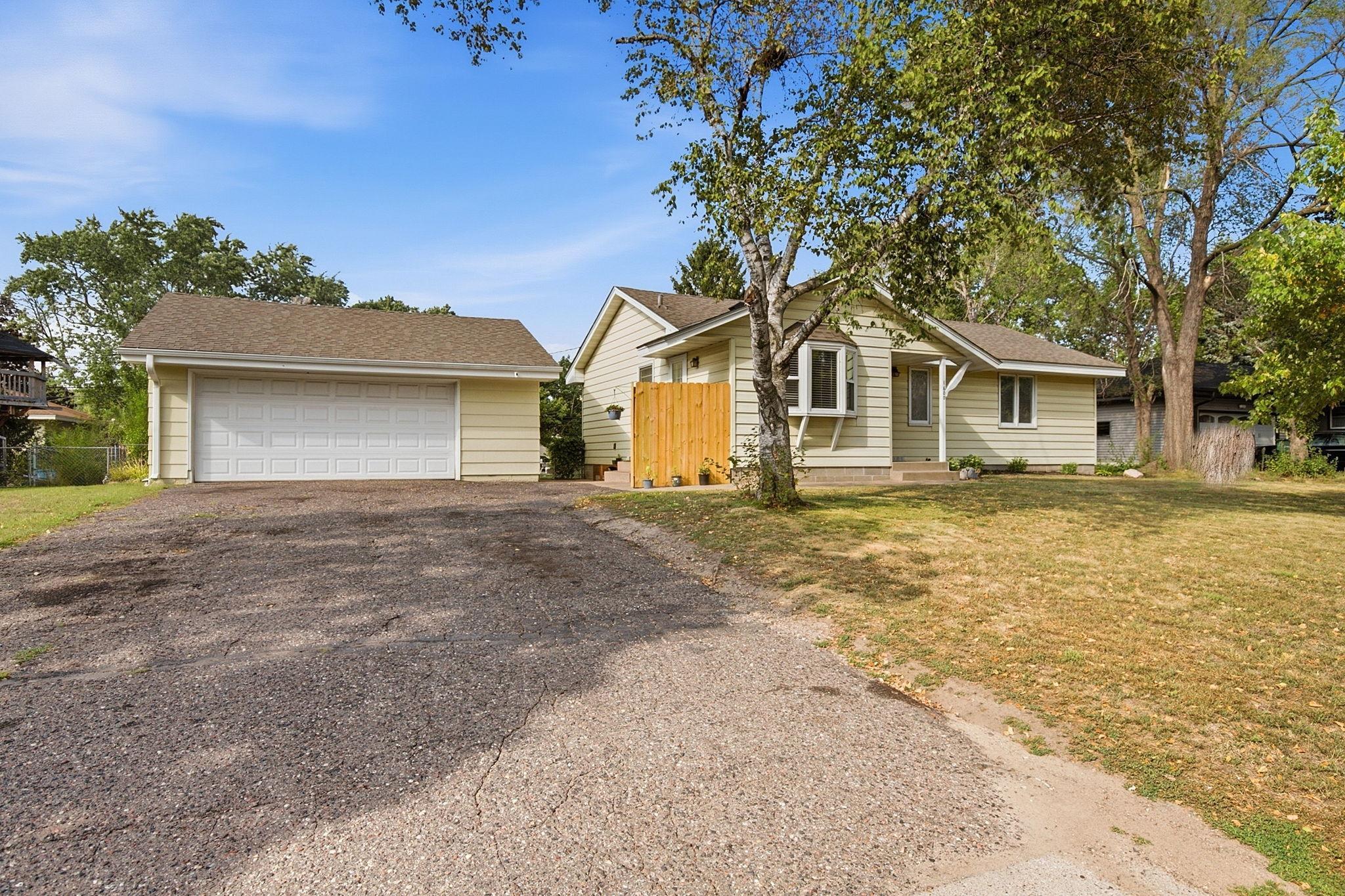 View of Residential at 1600 Amy Lane, Brooklyn Center MN 55430, Brooklyn Center (2 of 43) - Mike Wilen | Minnesota Team Real Estate