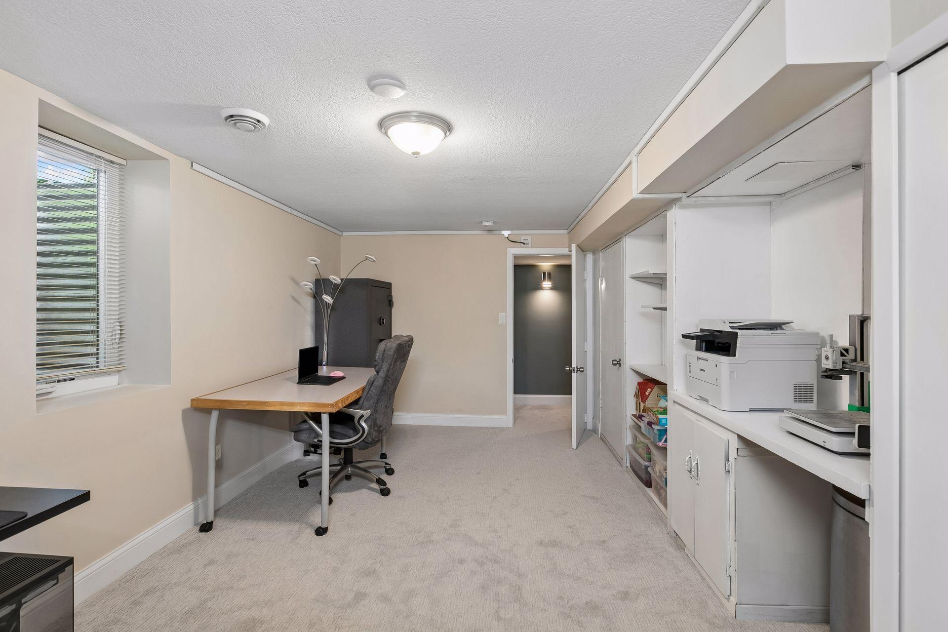 View of Residential at 3700 Hubbard Avenue, Robbinsdale MN 55422, Robbinsdale (31 of 52) - Mike Wilen | Minnesota Team Real Estate