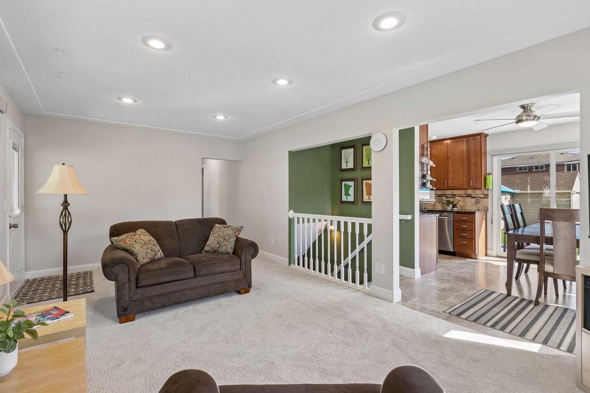 View of Residential at 3700 Hubbard Avenue, Robbinsdale MN 55422, Robbinsdale (8 of 52) - Mike Wilen | Minnesota Team Real Estate