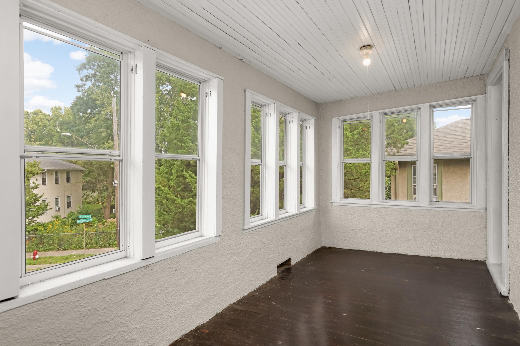 View of Residential Income at 226 Gramercy Avenue, Minneapolis MN 55405, Minneapolis (16 of 27) - Mike Wilen | Minnesota Team Real Estate