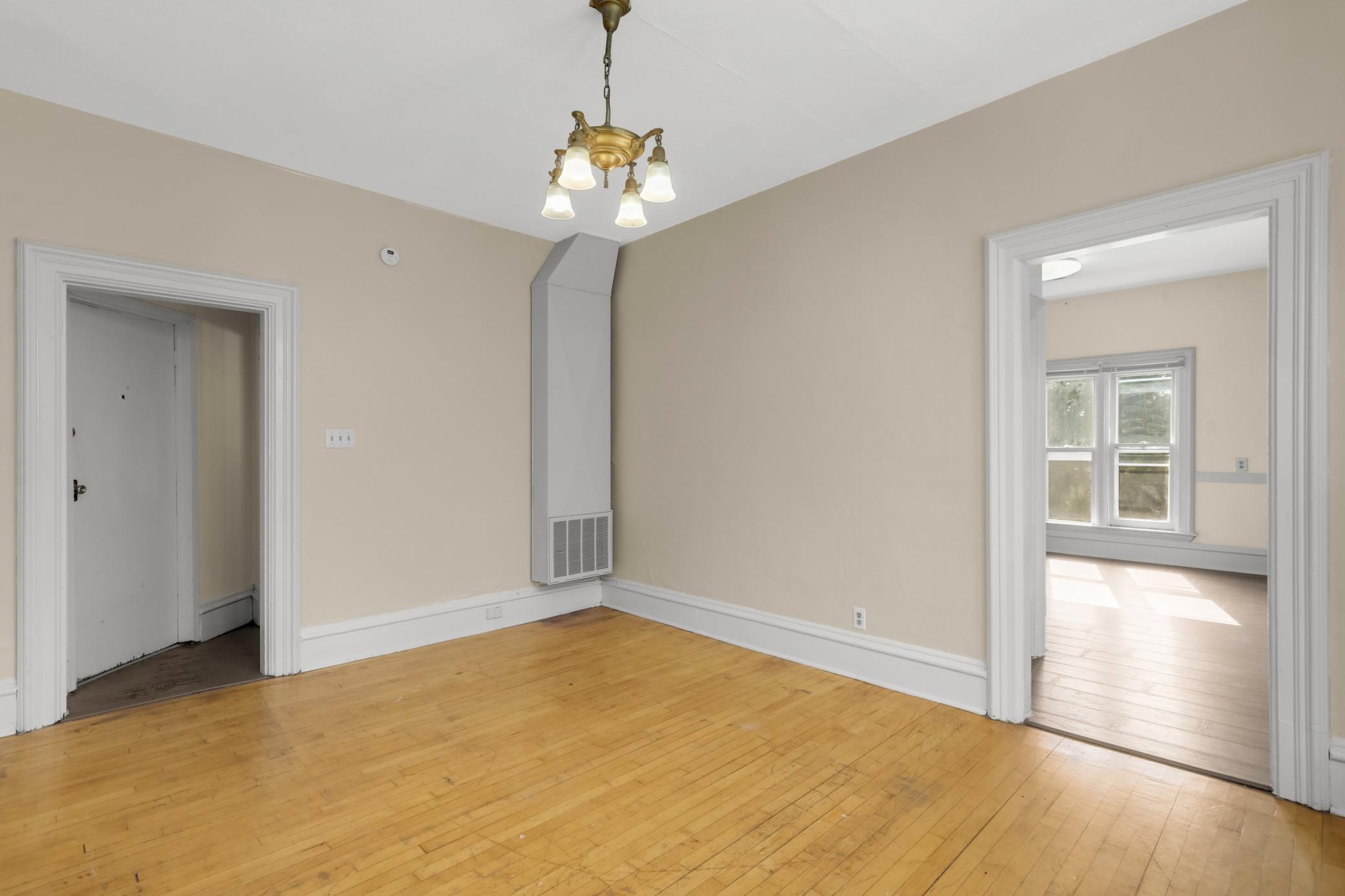 View of Residential Income at 226 Gramercy Avenue, Minneapolis MN 55405, Minneapolis (11 of 27) - Mike Wilen | Minnesota Team Real Estate
