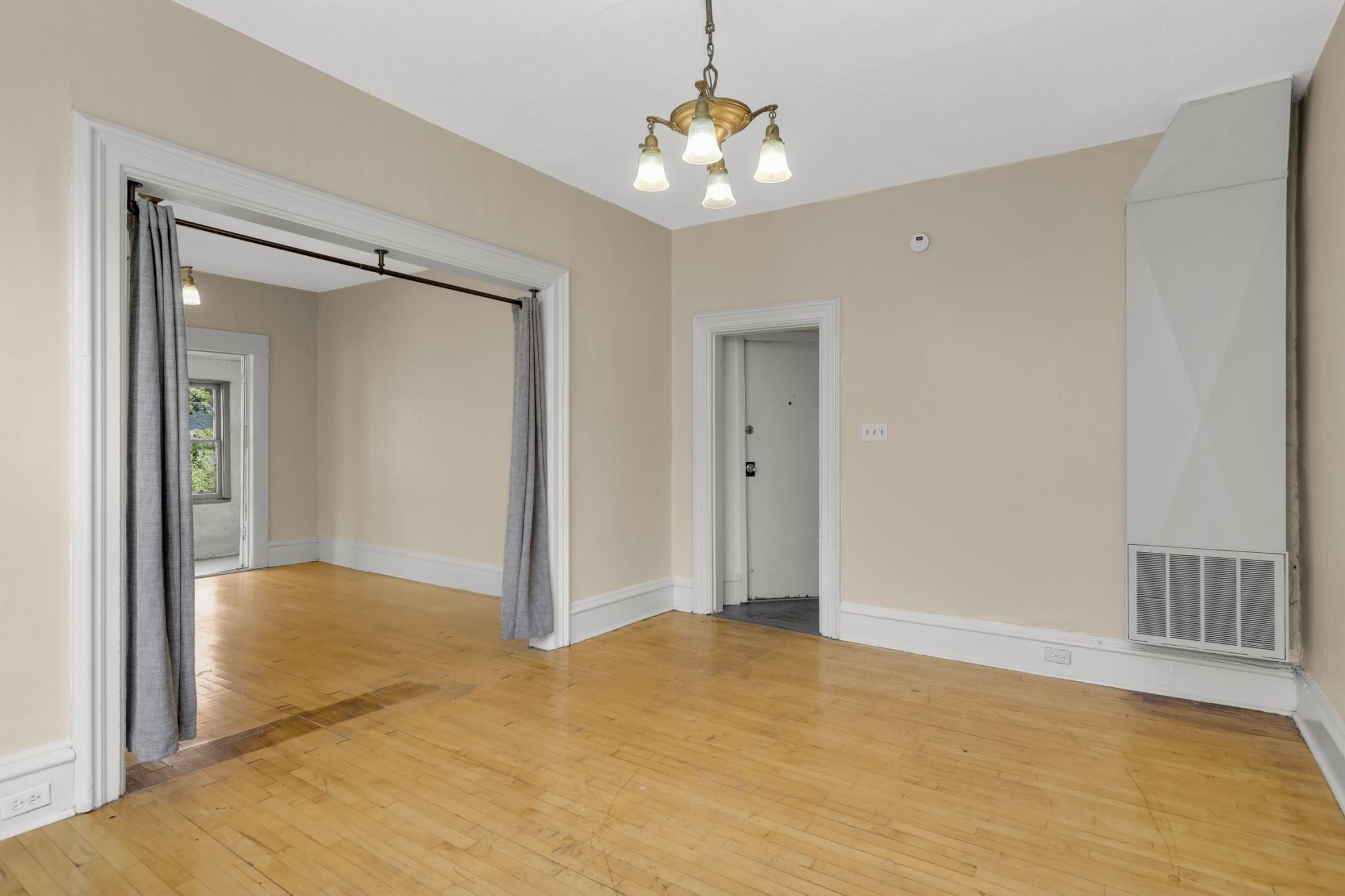 View of Residential Income at 226 Gramercy Avenue, Minneapolis MN 55405, Minneapolis (10 of 27) - Mike Wilen | Minnesota Team Real Estate