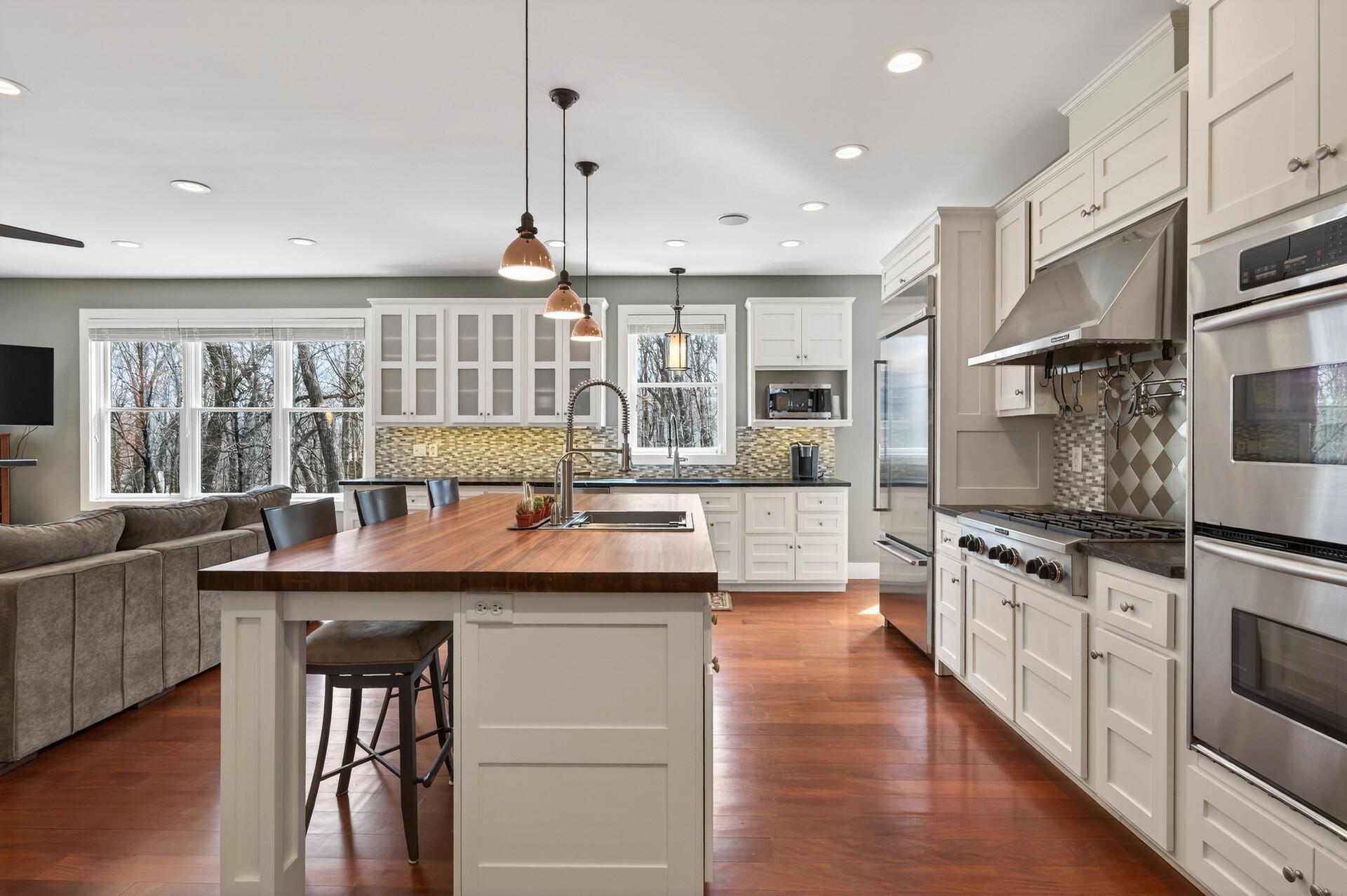 View of Residential at 19055 Ridgewood Road, Deephaven MN 55391, Deephaven (8 of 100) - Mike Wilen | Minnesota Team Real Estate