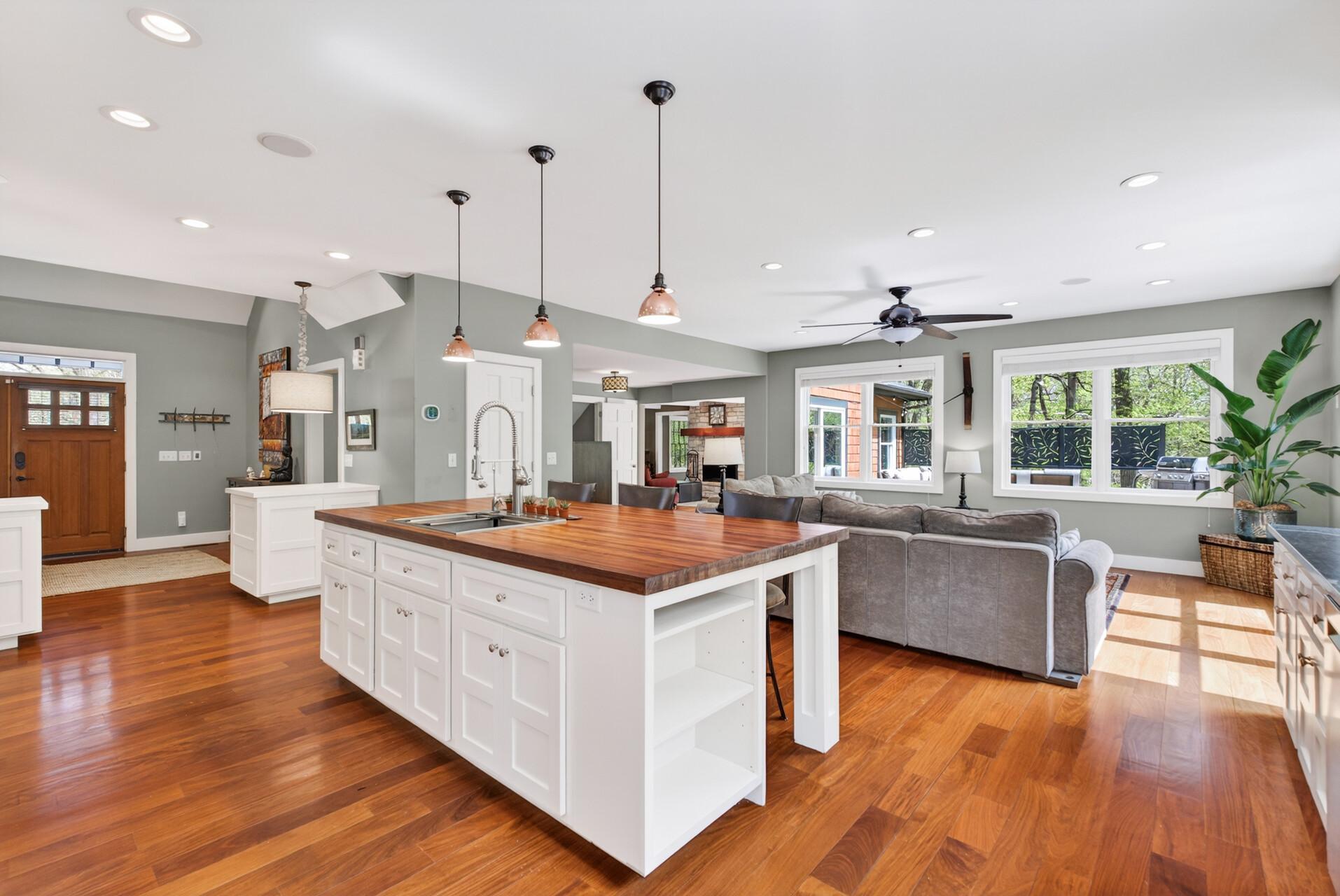 View of Residential at 19055 Ridgewood Road, Deephaven MN 55391, Deephaven (12 of 100) - Mike Wilen | Minnesota Team Real Estate