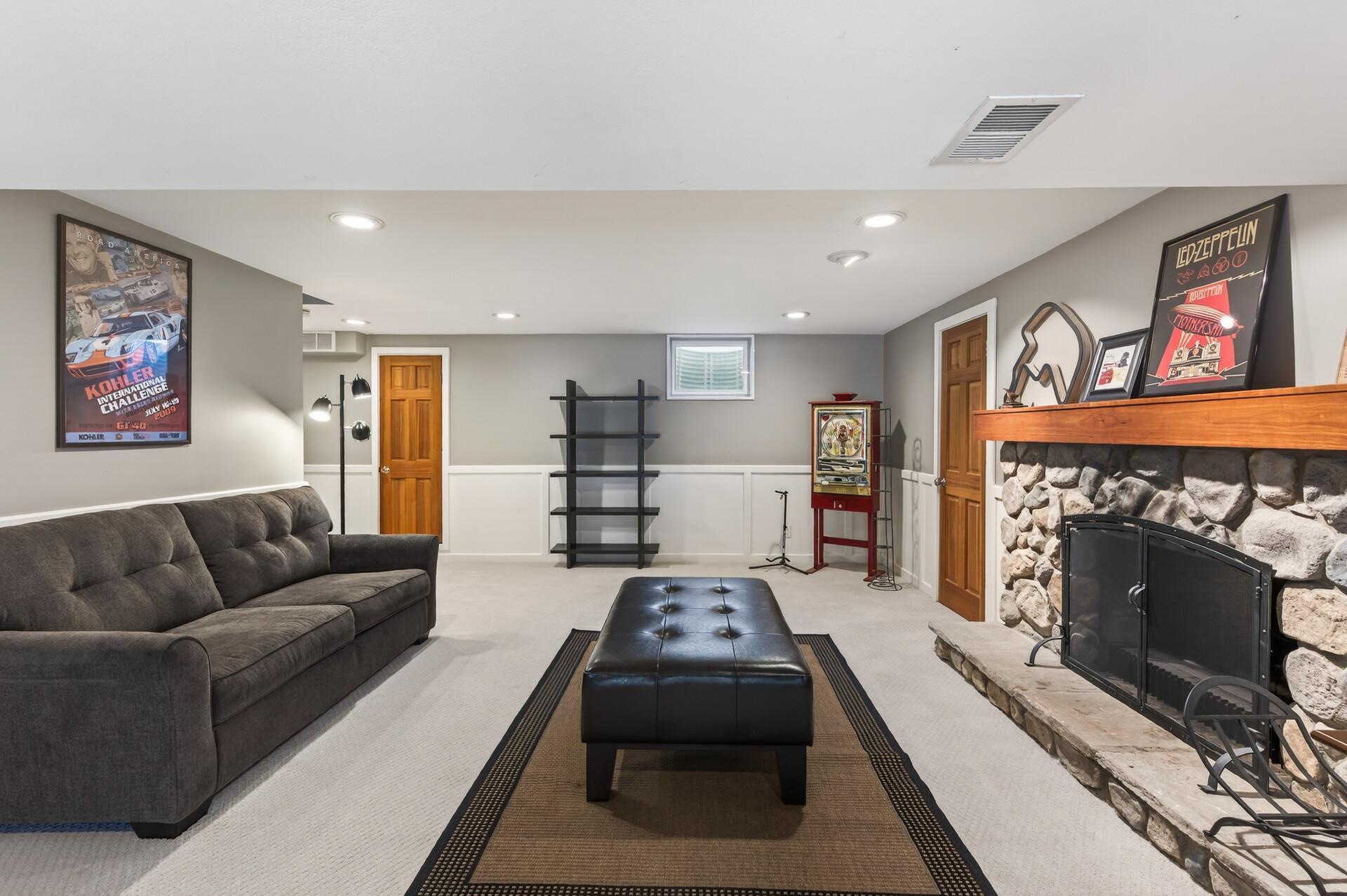 View of Residential at 19055 Ridgewood Road, Deephaven MN 55391, Deephaven (70 of 100) - Mike Wilen | Minnesota Team Real Estate