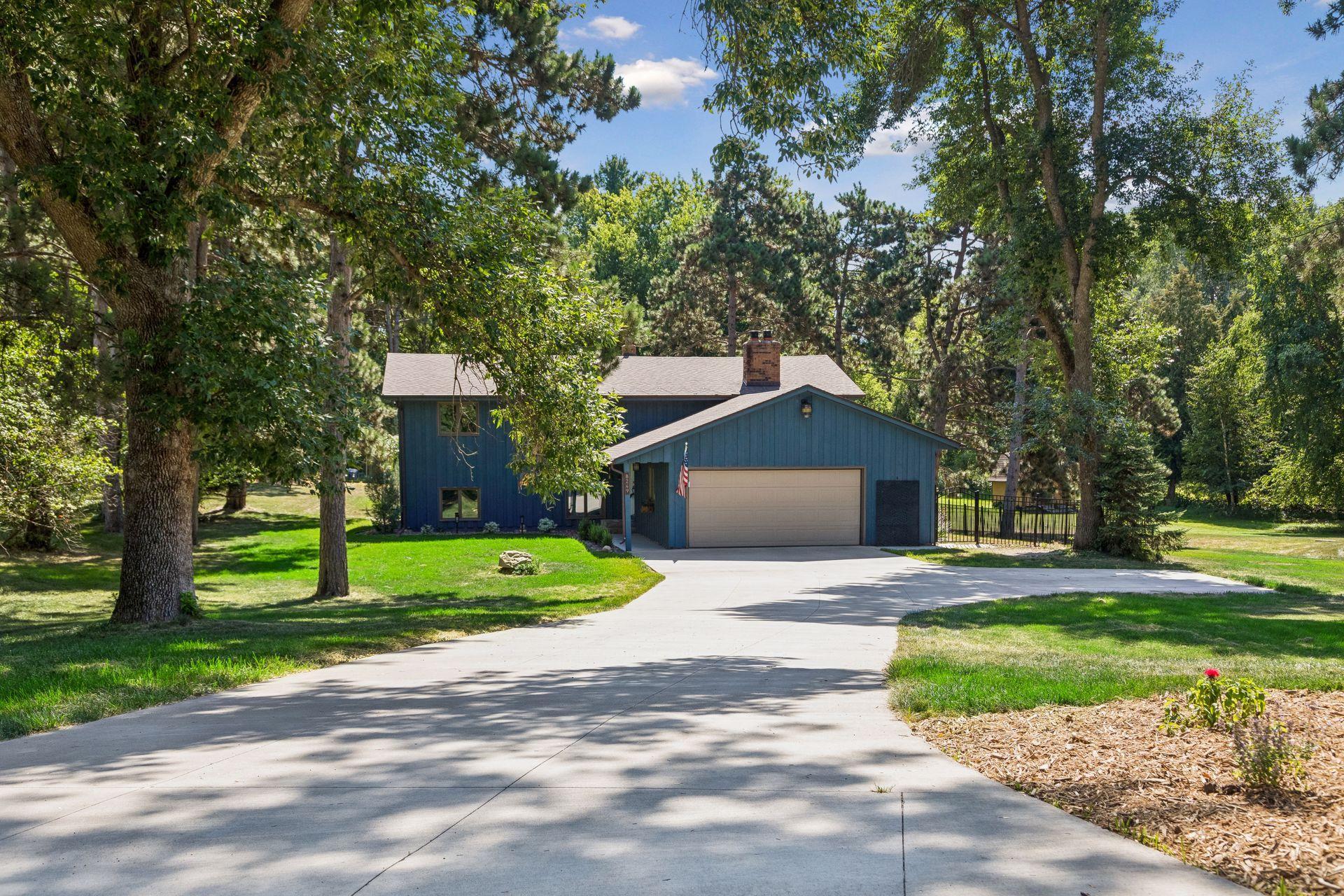View of Residential at 8249 Deer Pond Court, Lake Elmo MN 55042, Lake Elmo (3 of 54) - Mike Wilen | Minnesota Team Real Estate