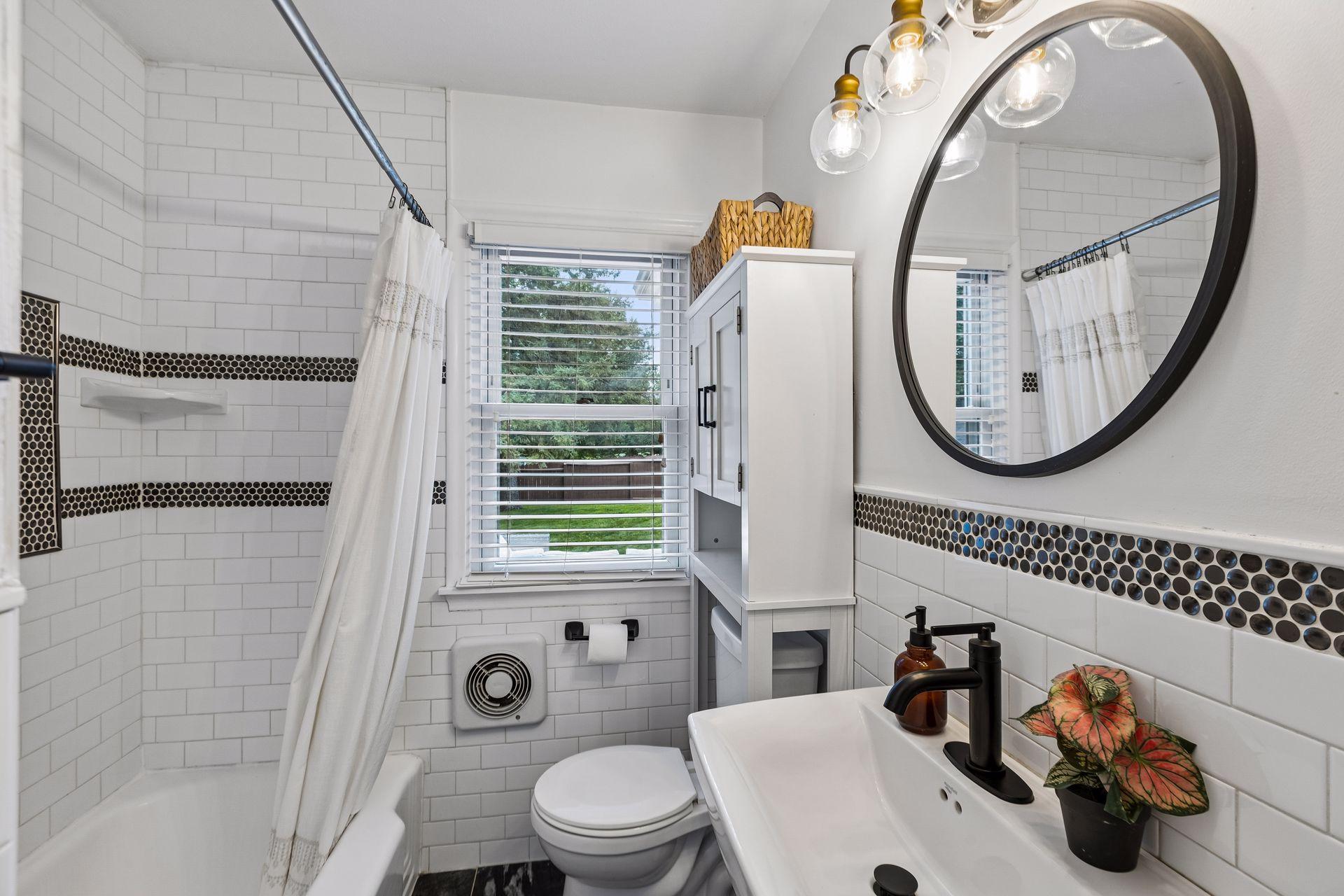 View of Residential at 2745 Blackstone Avenue, Saint Louis Park MN 55416, Saint Louis Park (17 of 33) - Mike Wilen | Minnesota Team Real Estate