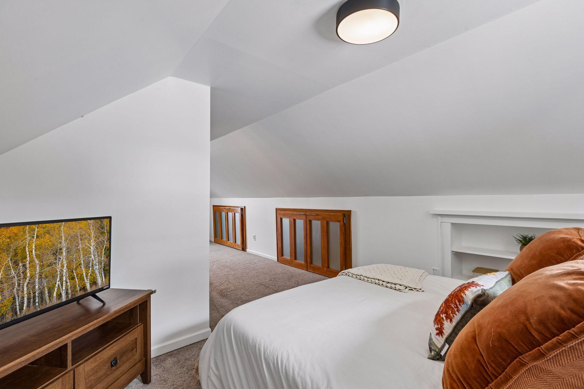 View of Residential at 2745 Blackstone Avenue, Saint Louis Park MN 55416, Saint Louis Park (14 of 33) - Mike Wilen | Minnesota Team Real Estate