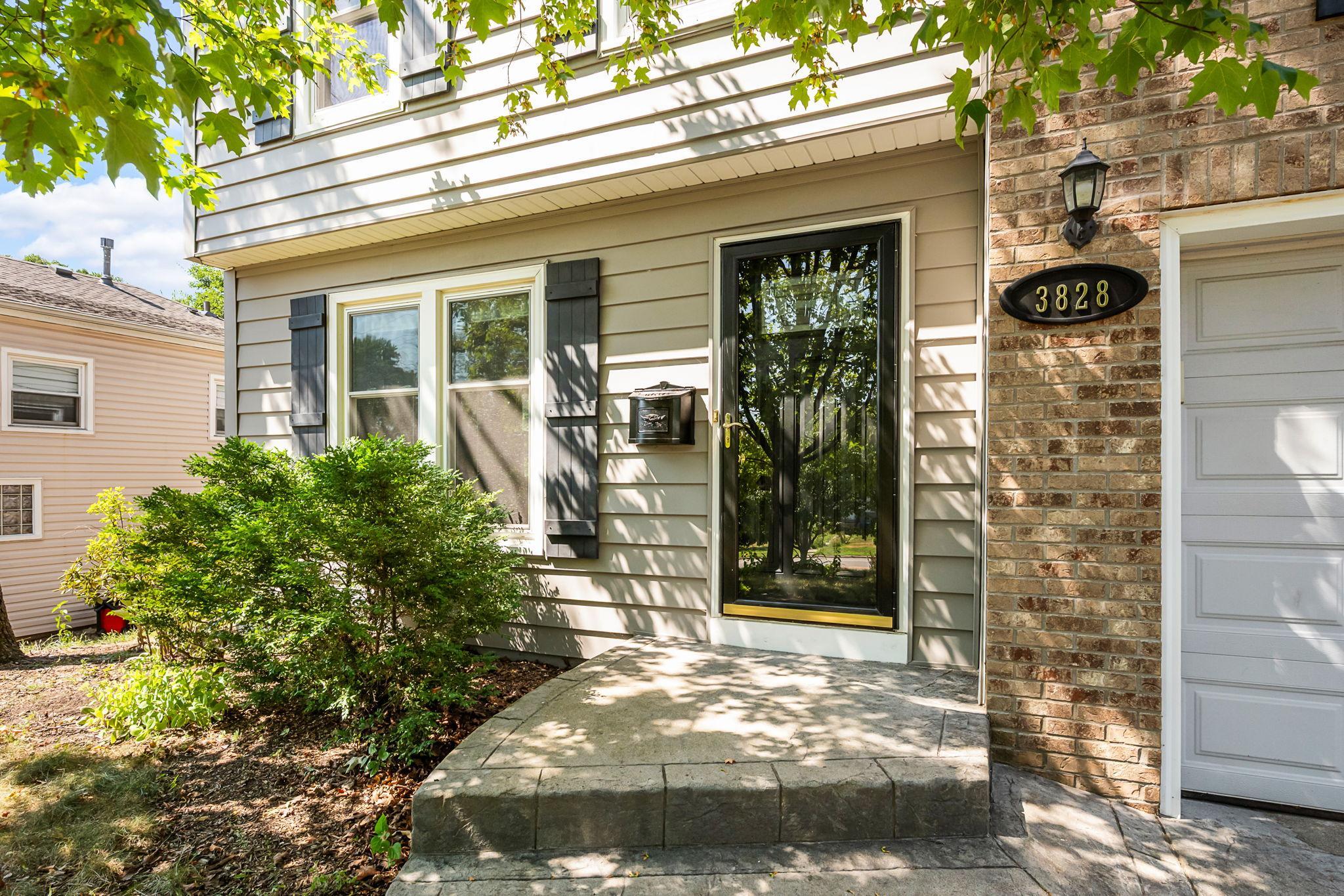 View of Residential at 3828 France Avenue, Saint Louis Park MN 55416, Saint Louis Park (3 of 30) - Mike Wilen | Minnesota Team Real Estate