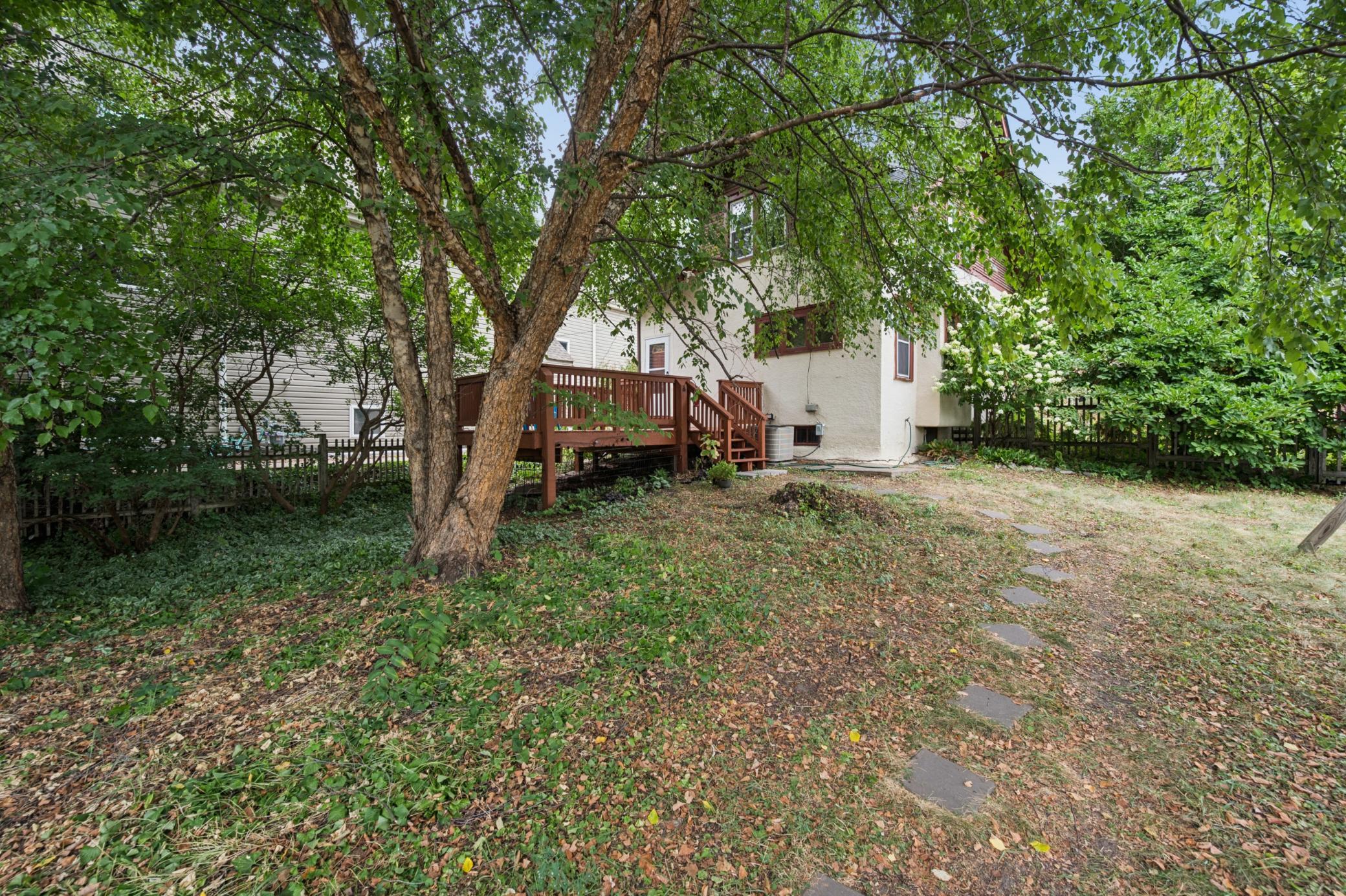 View of Residential at 2096 Como Avenue, Saint Paul MN 55108, Saint Paul (48 of 57) - Mike Wilen | Minnesota Team Real Estate