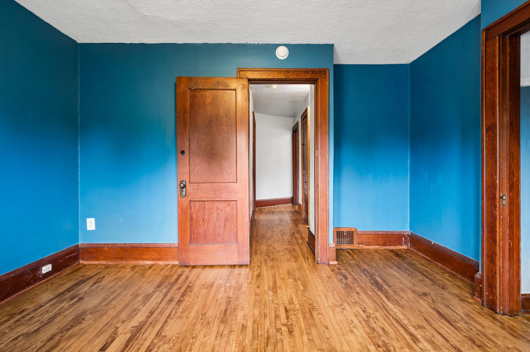 View of Residential at 2096 Como Avenue, Saint Paul MN 55108, Saint Paul (38 of 57) - Mike Wilen | Minnesota Team Real Estate