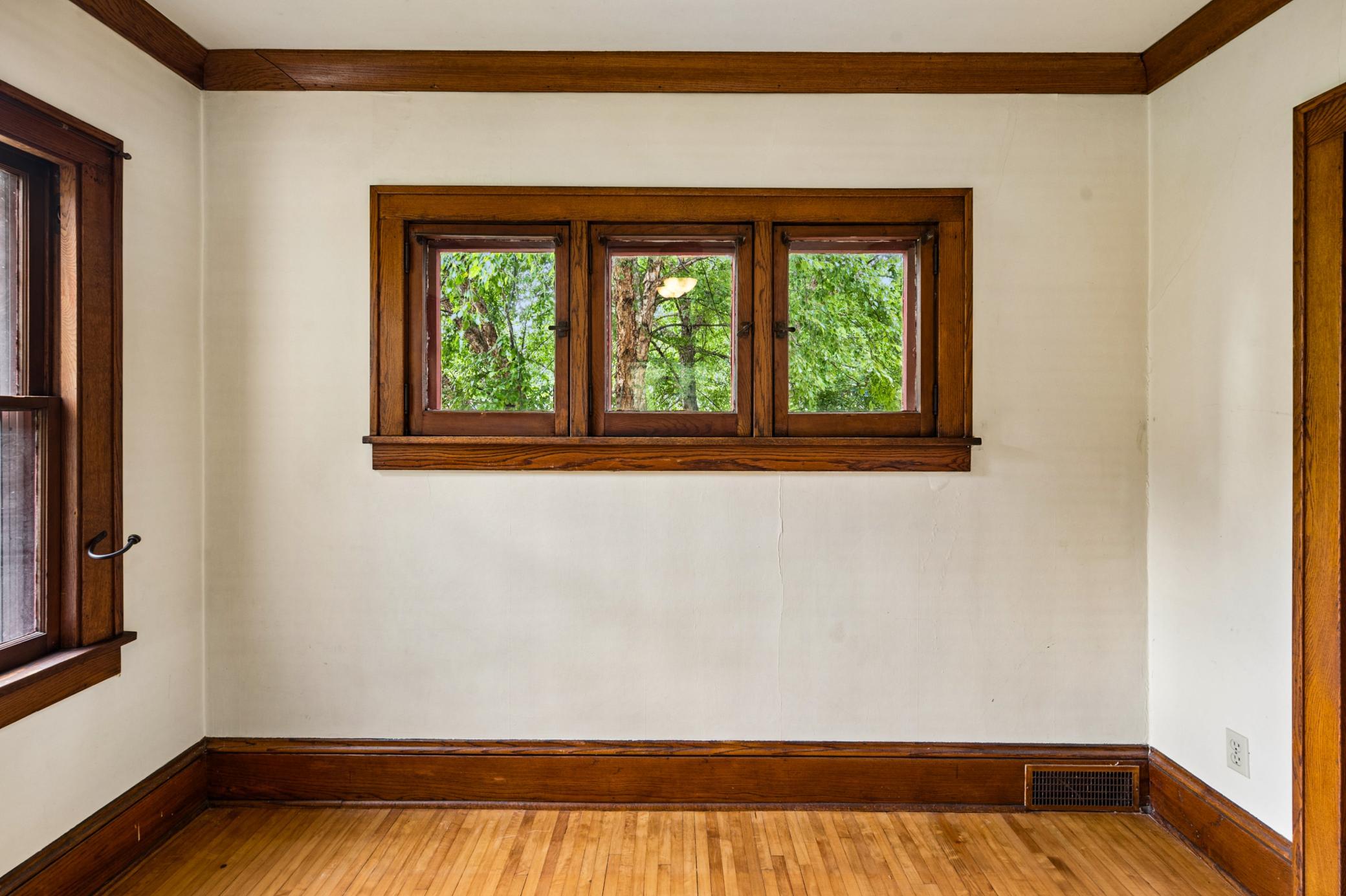 View of Residential at 2096 Como Avenue, Saint Paul MN 55108, Saint Paul (18 of 57) - Mike Wilen | Minnesota Team Real Estate