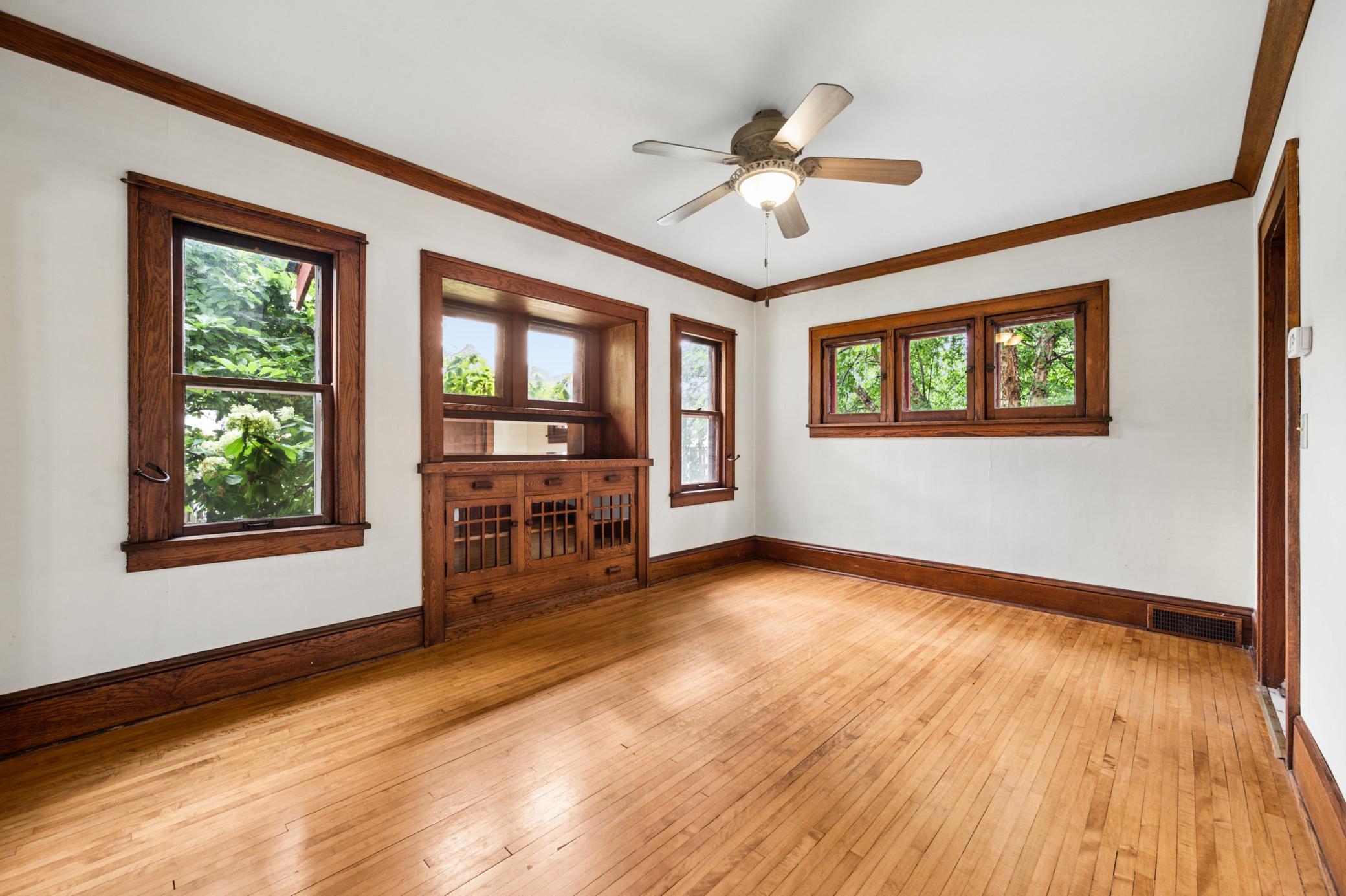 View of Residential at 2096 Como Avenue, Saint Paul MN 55108, Saint Paul (13 of 57) - Mike Wilen | Minnesota Team Real Estate