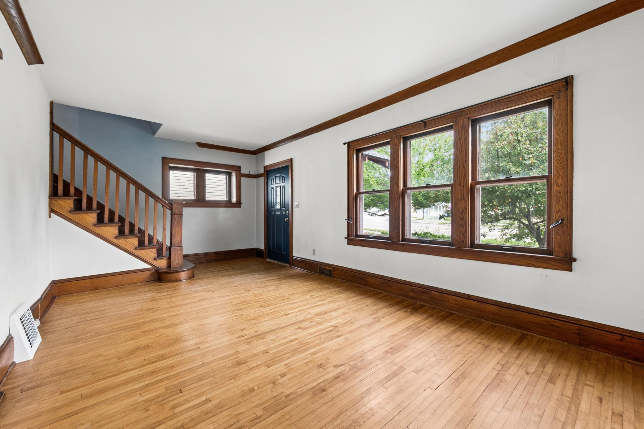View of Residential at 2096 Como Avenue, Saint Paul MN 55108, Saint Paul (7 of 57) - Mike Wilen | Minnesota Team Real Estate