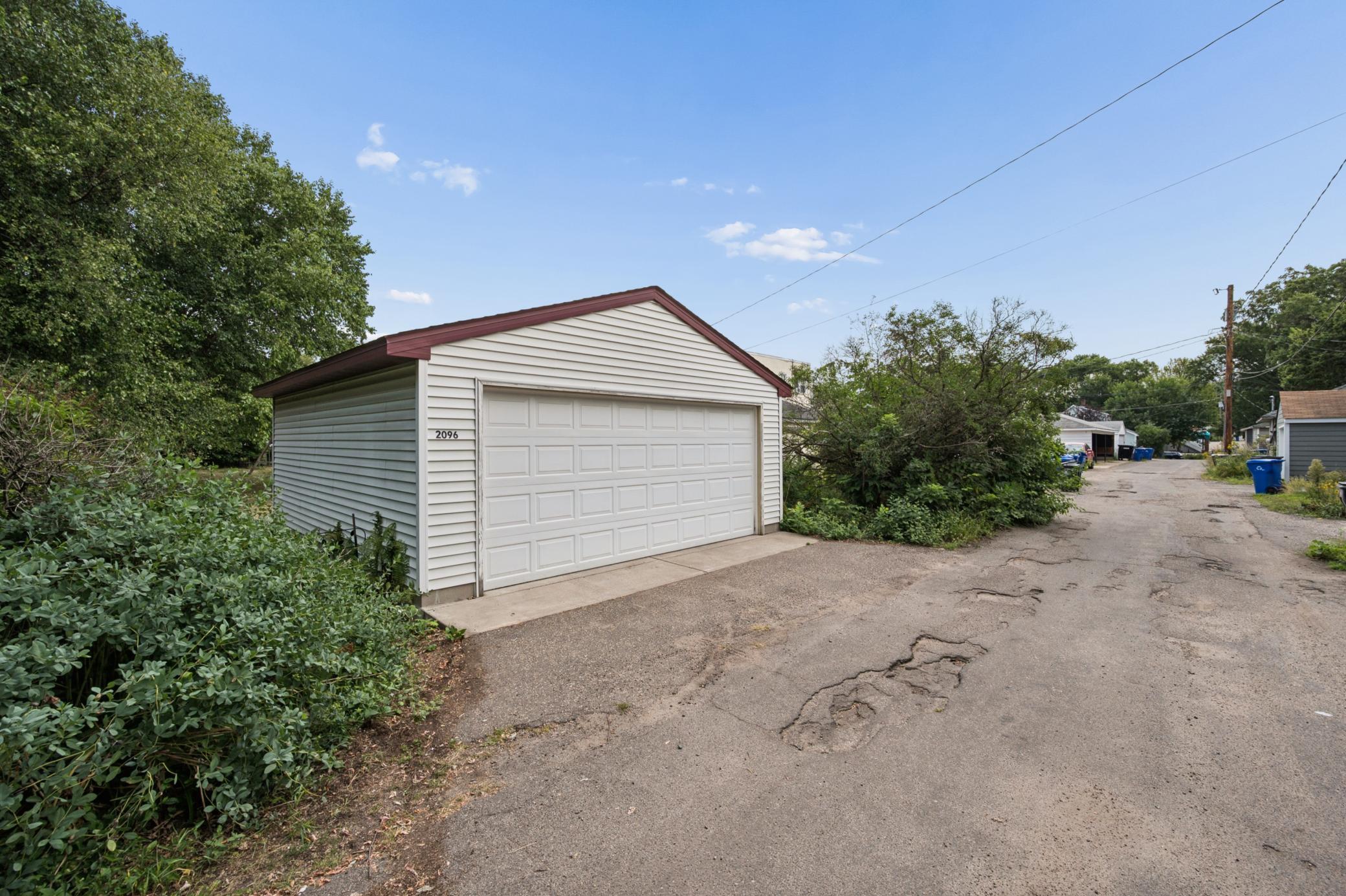 View of Residential at 2096 Como Avenue, Saint Paul MN 55108, Saint Paul (53 of 57) - Mike Wilen | Minnesota Team Real Estate