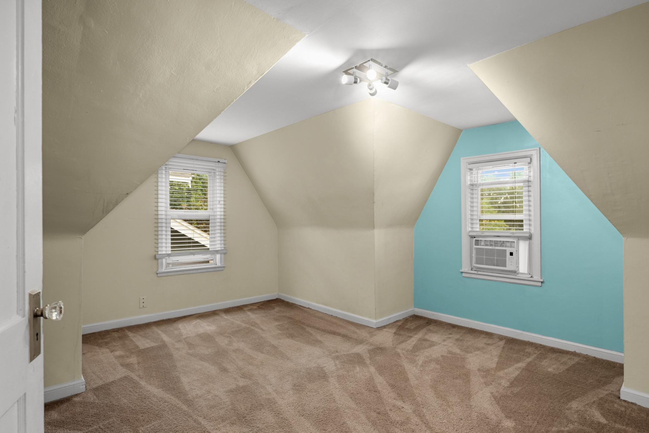 View of Residential at 3920 15th Avenue, Minneapolis MN 55407, Minneapolis (21 of 30) - Mike Wilen | Minnesota Team Real Estate