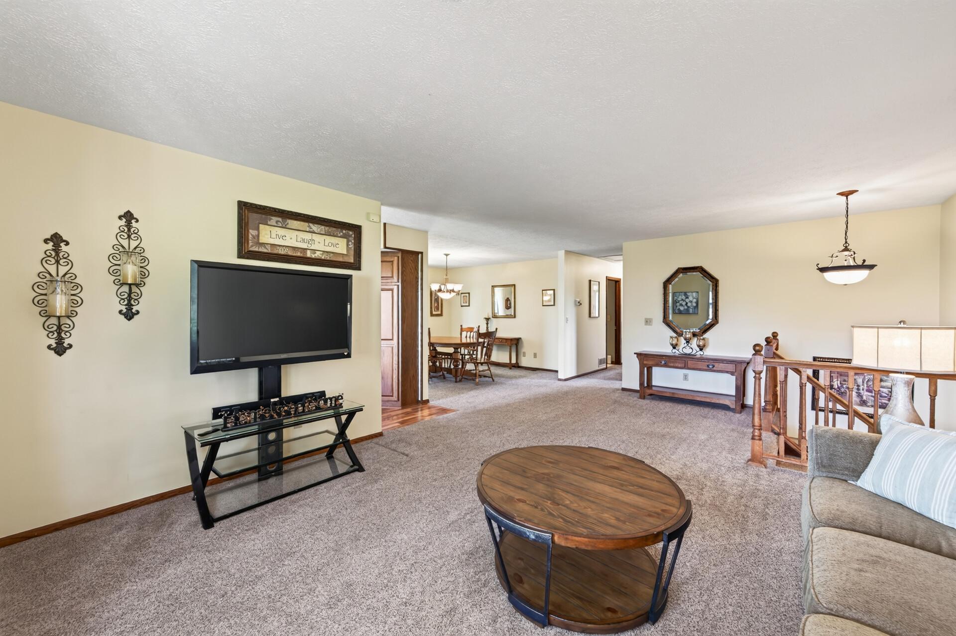 View of Residential at 3800 101st Avenue, Brooklyn Park MN 55443, Brooklyn Park (11 of 42) - Mike Wilen | Minnesota Team Real Estate