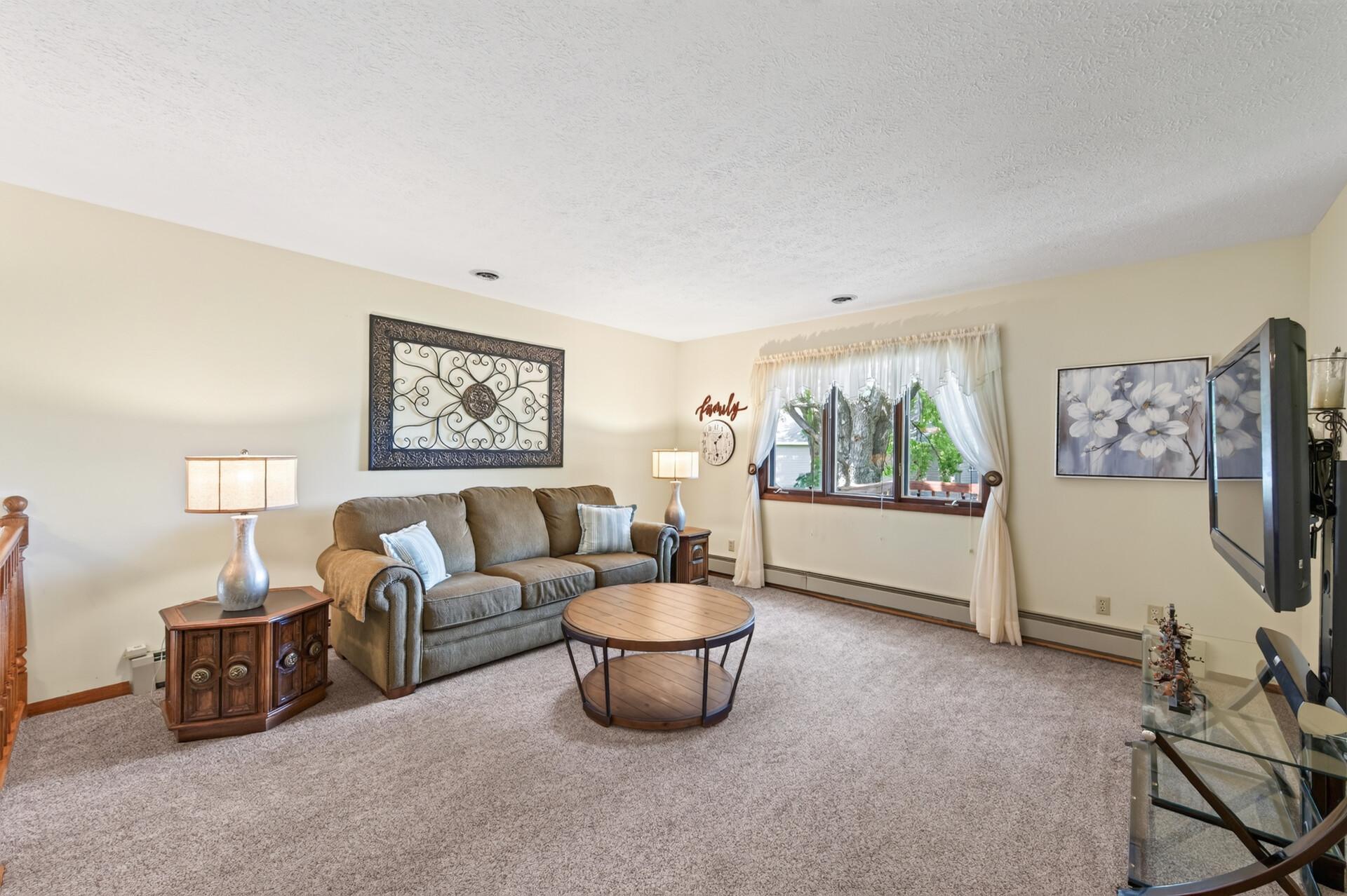 View of Residential at 3800 101st Avenue, Brooklyn Park MN 55443, Brooklyn Park (10 of 42) - Mike Wilen | Minnesota Team Real Estate