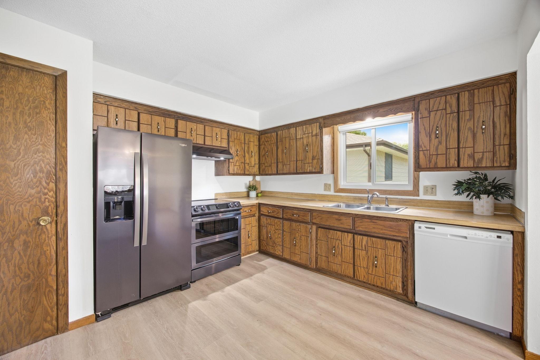 View of Residential at 8818 Brook Avenue, Brooklyn Park MN 55428, Brooklyn Park (15 of 45) - Mike Wilen | Minnesota Team Real Estate