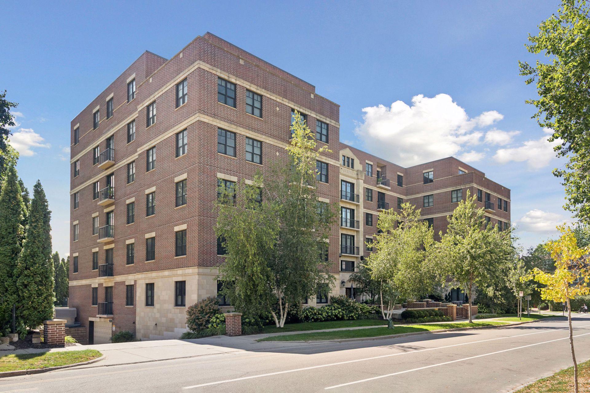 View of Residential at 370 Marshall Avenue #201, Saint Paul MN 55102, Saint Paul (3 of 41) - Mike Wilen | Minnesota Team Real Estate